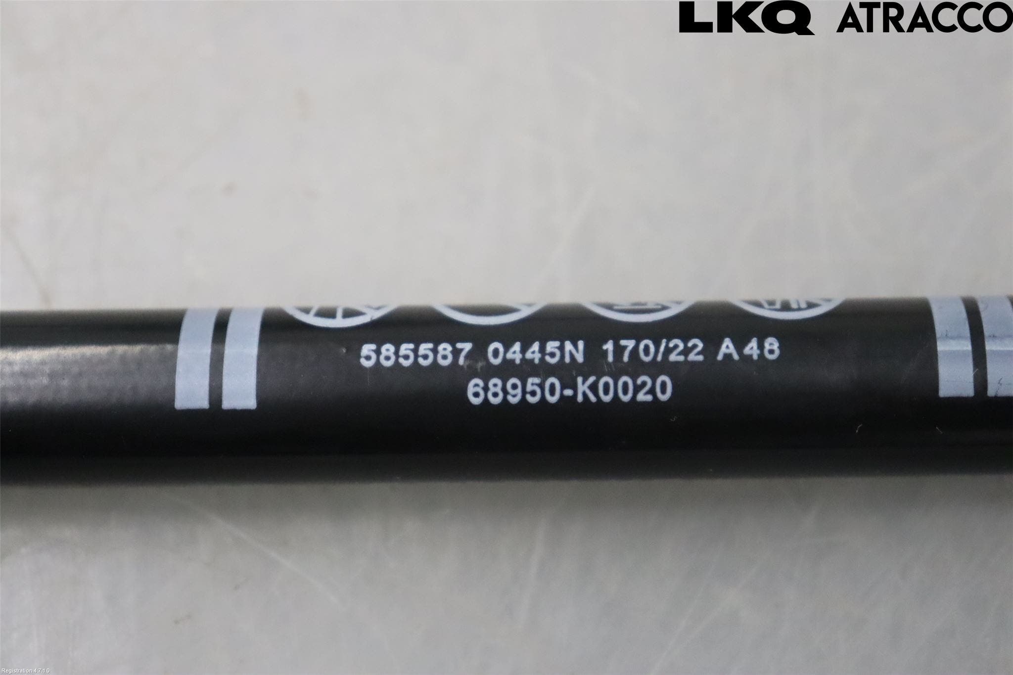 Toyota YARIS XP21 20- Gasfjäder Baklucka