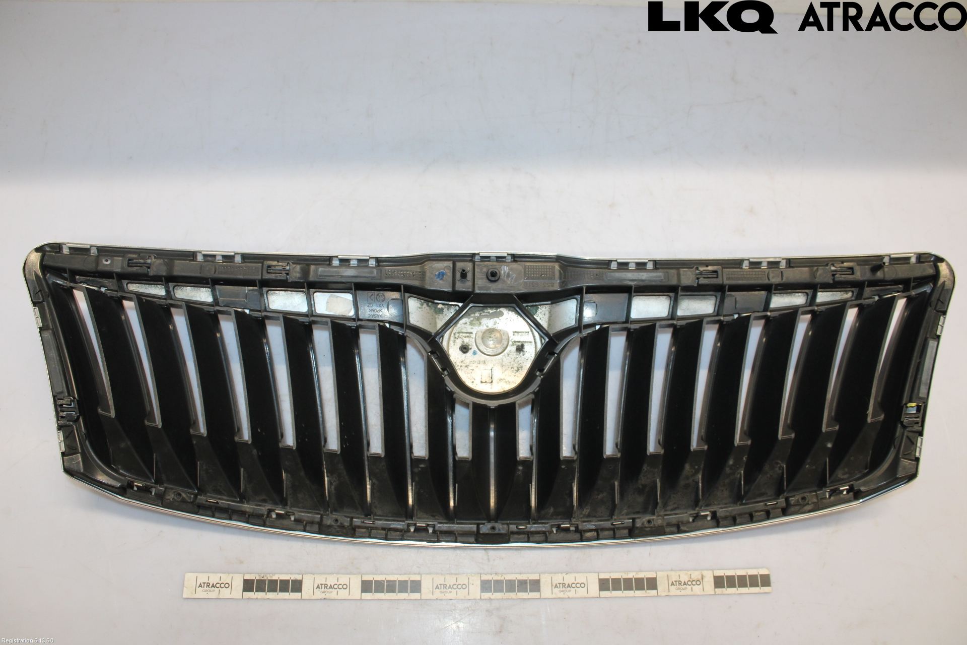 Skoda OCTAVIA (1Z) 05-13 Grill Komp