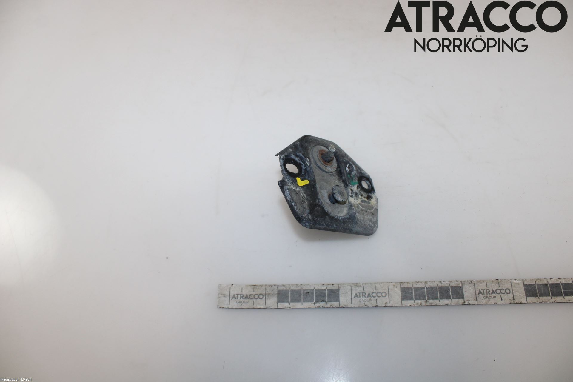 Jaguar F-PACE Huv Spärr