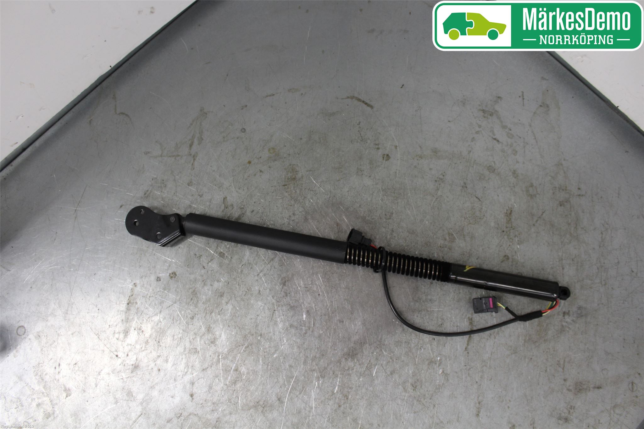 Audi A7/S7 4G 11-17 Bakluckeöppnare Automatisk