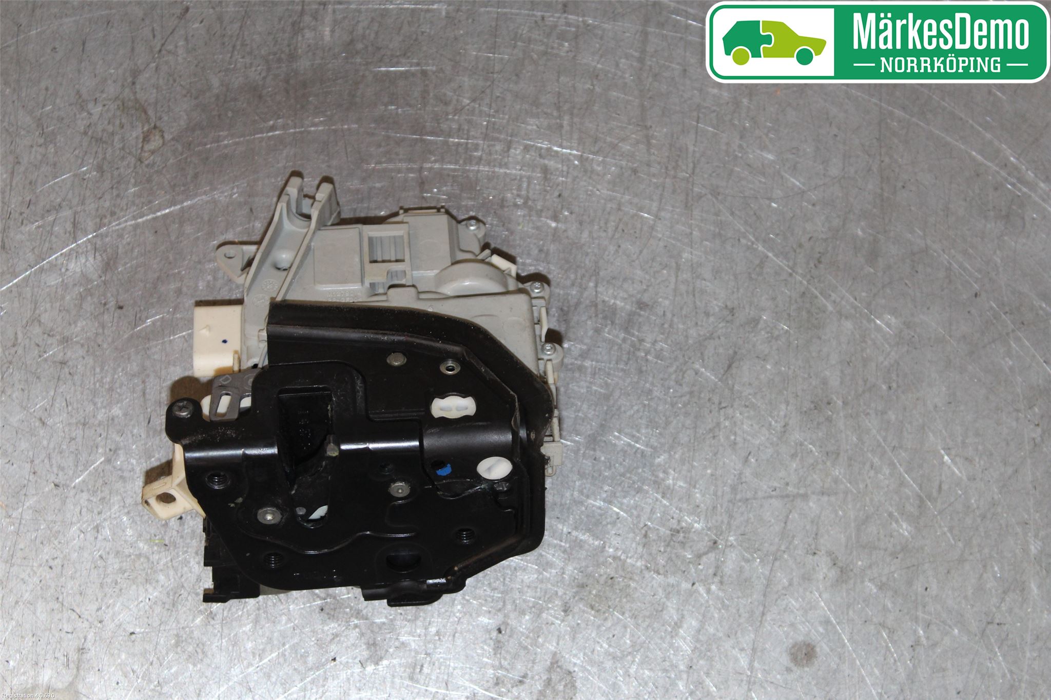 Audi A6/S6 4G 11-18 Låskista-Dörrlås