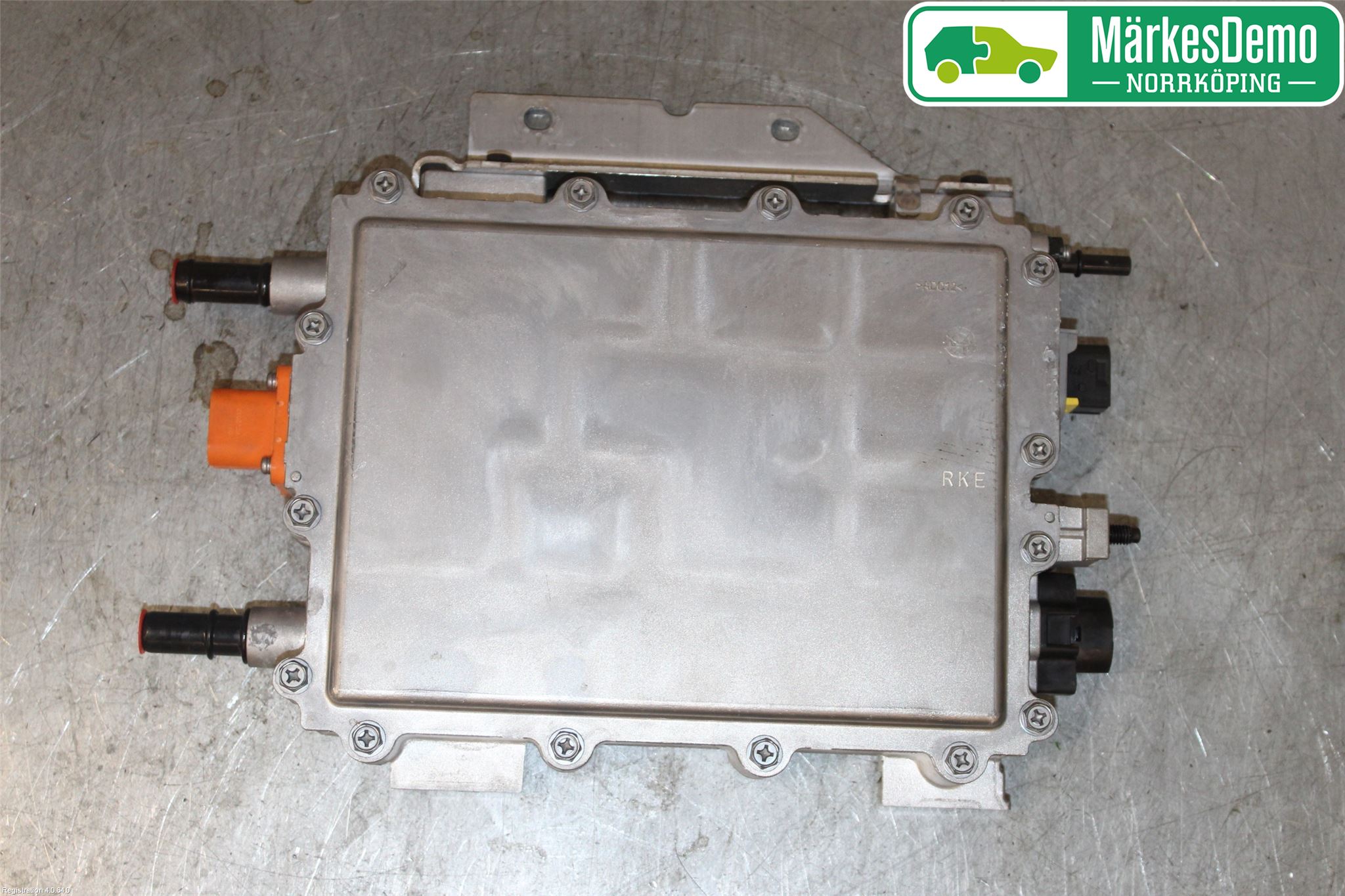 Jaguar I-PACE 18- Hybridconverter