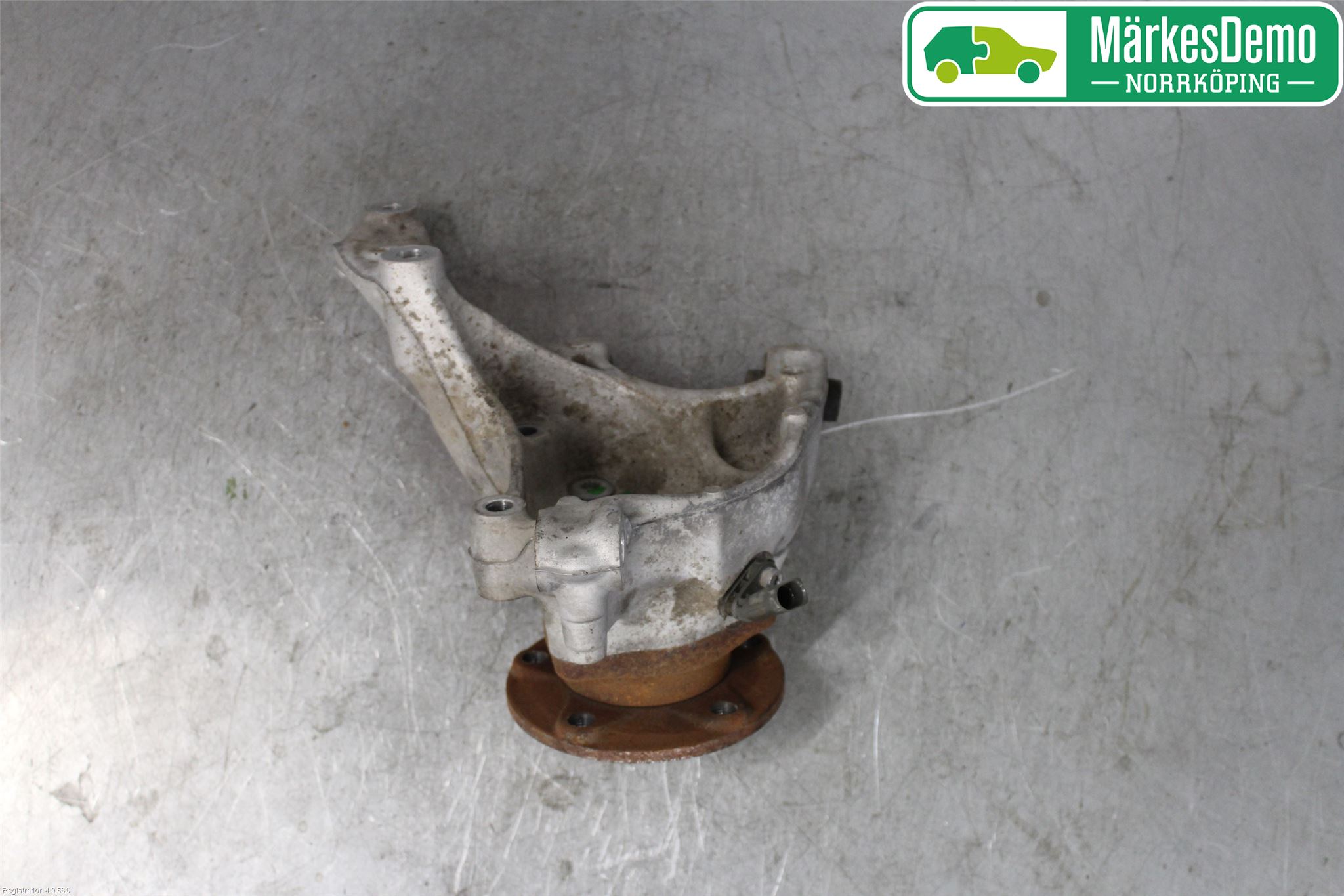 Skoda SUPERB 16-24 Hjullagerhus-Spindel Vä B