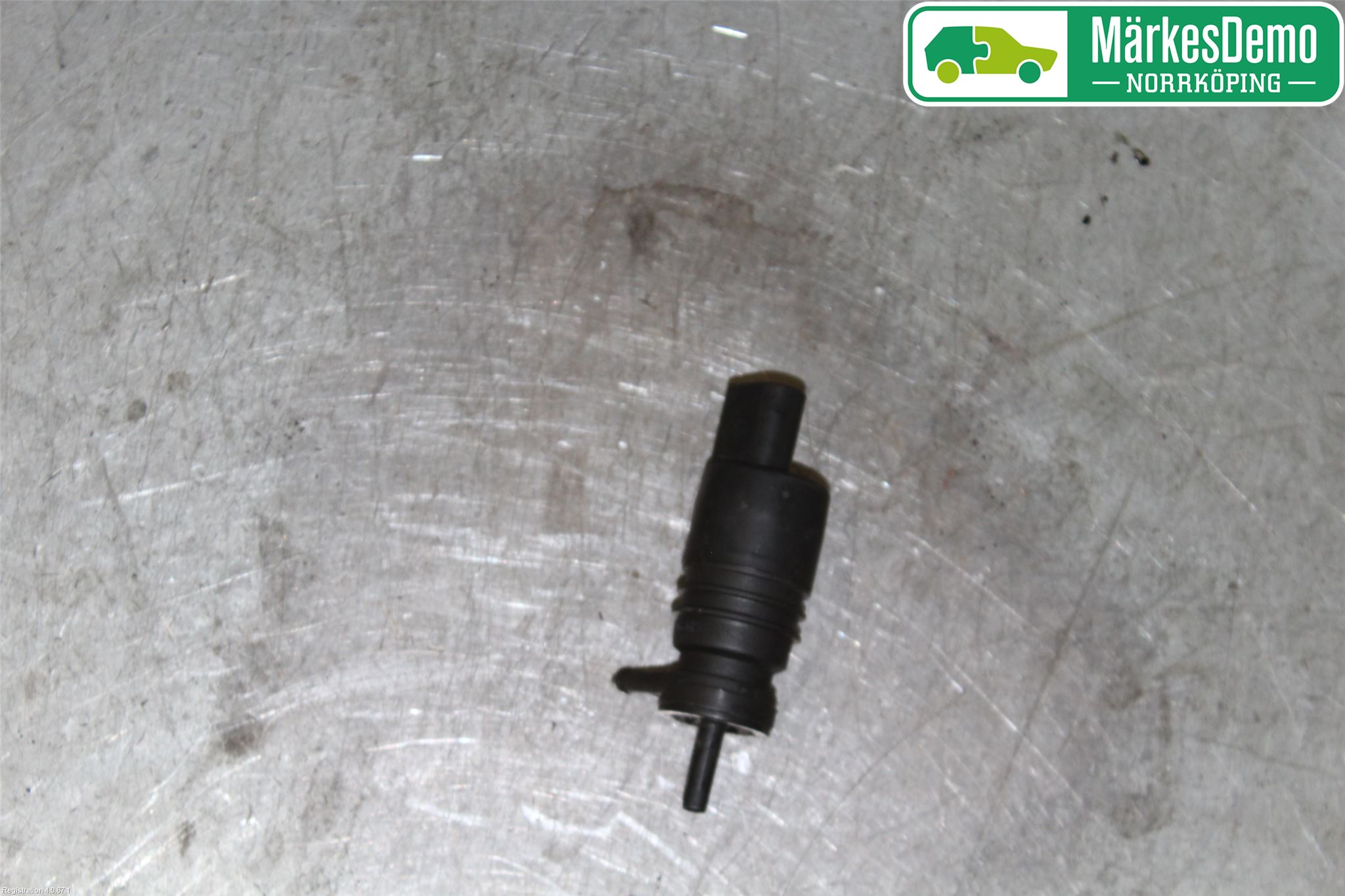 Volkswagen VW PASSAT 01-05 Spolarpump Vindruta