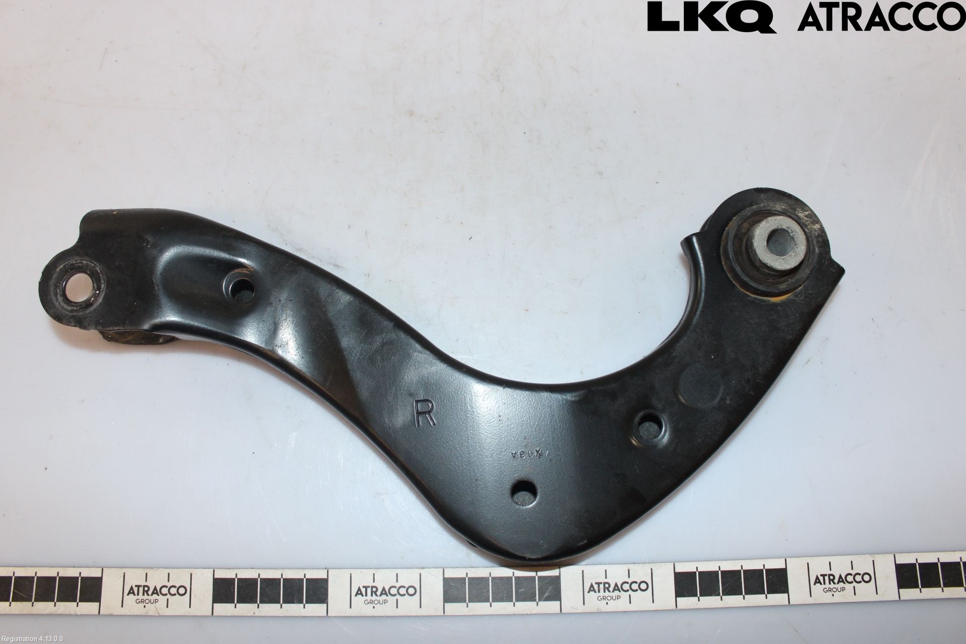Toyota COROLLA CROSS XG10 22- Bärarm Bak Övre Höger