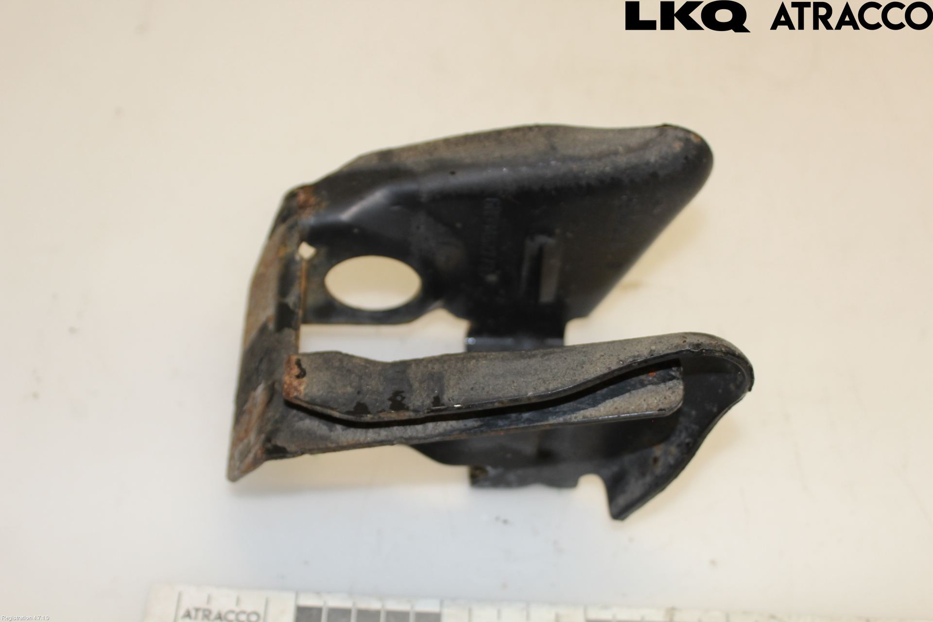 Renault TRAFIC/E-TECH 15- Bakaxel Fäste