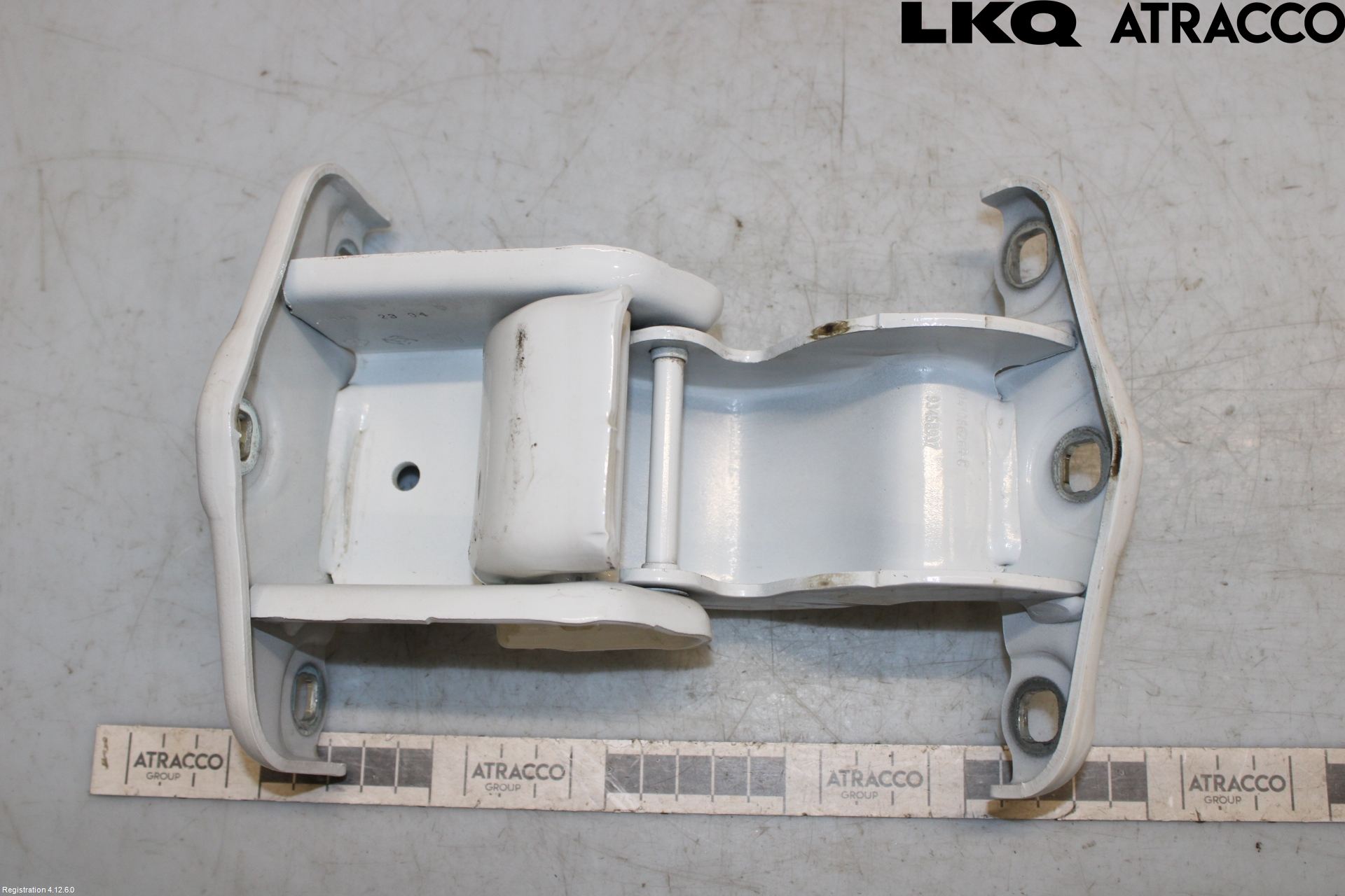 Nissan PRIMASTAR Bakluckegångjärn Hö