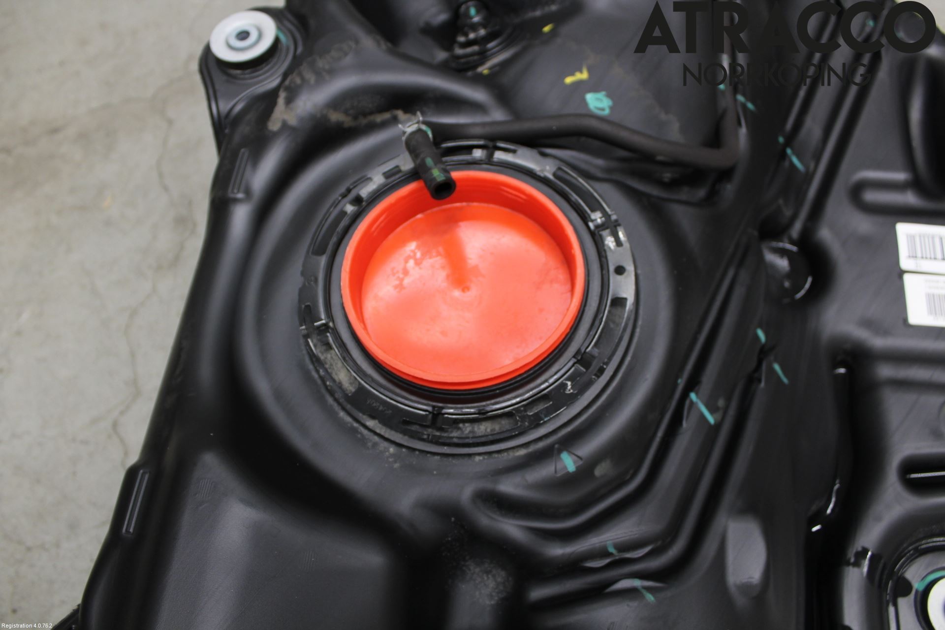 Toyota C-HR 16-23 Bränsletank Insprutning