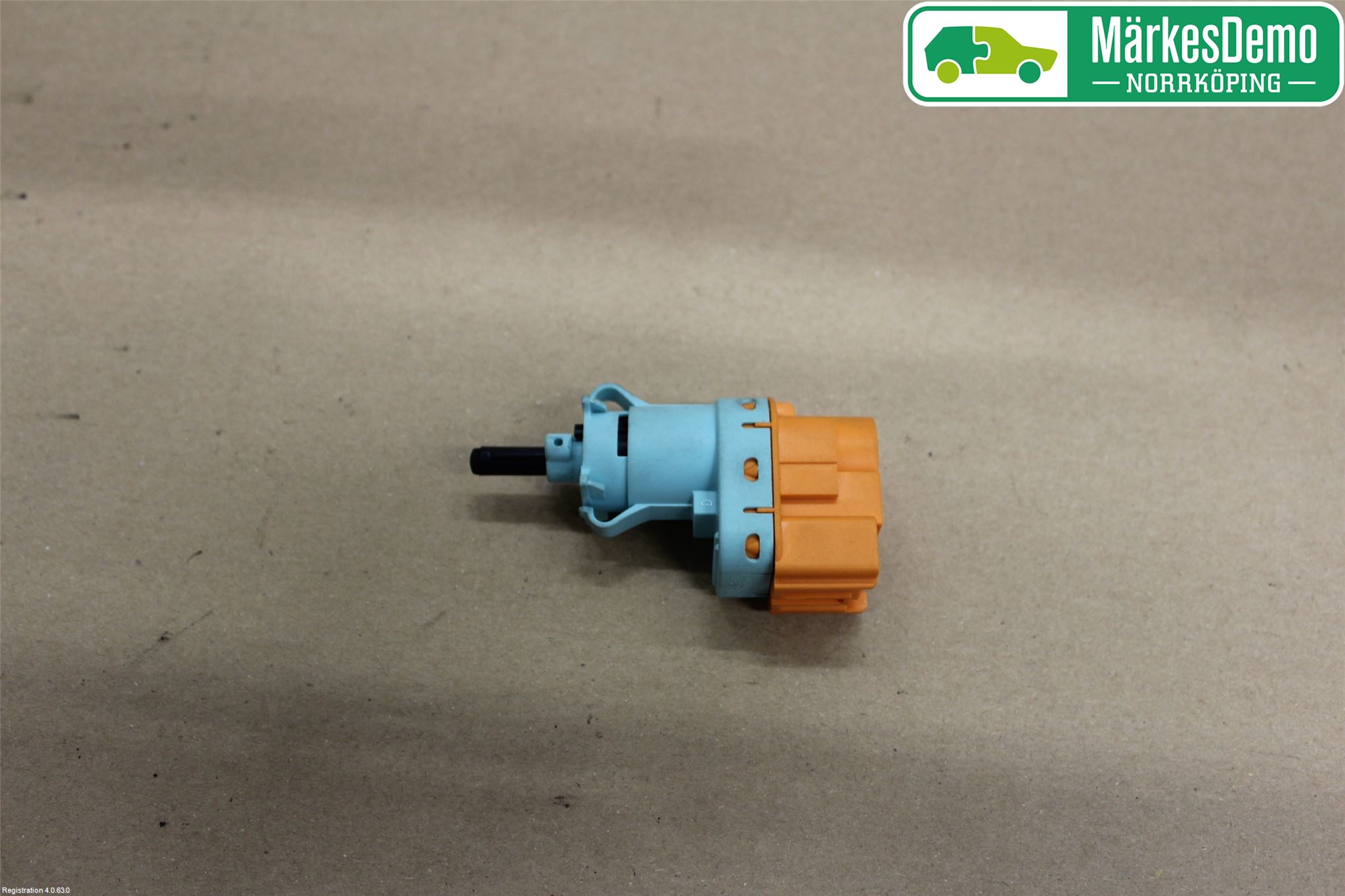 Jaguar I-PACE 18- Bromsljuskontakt