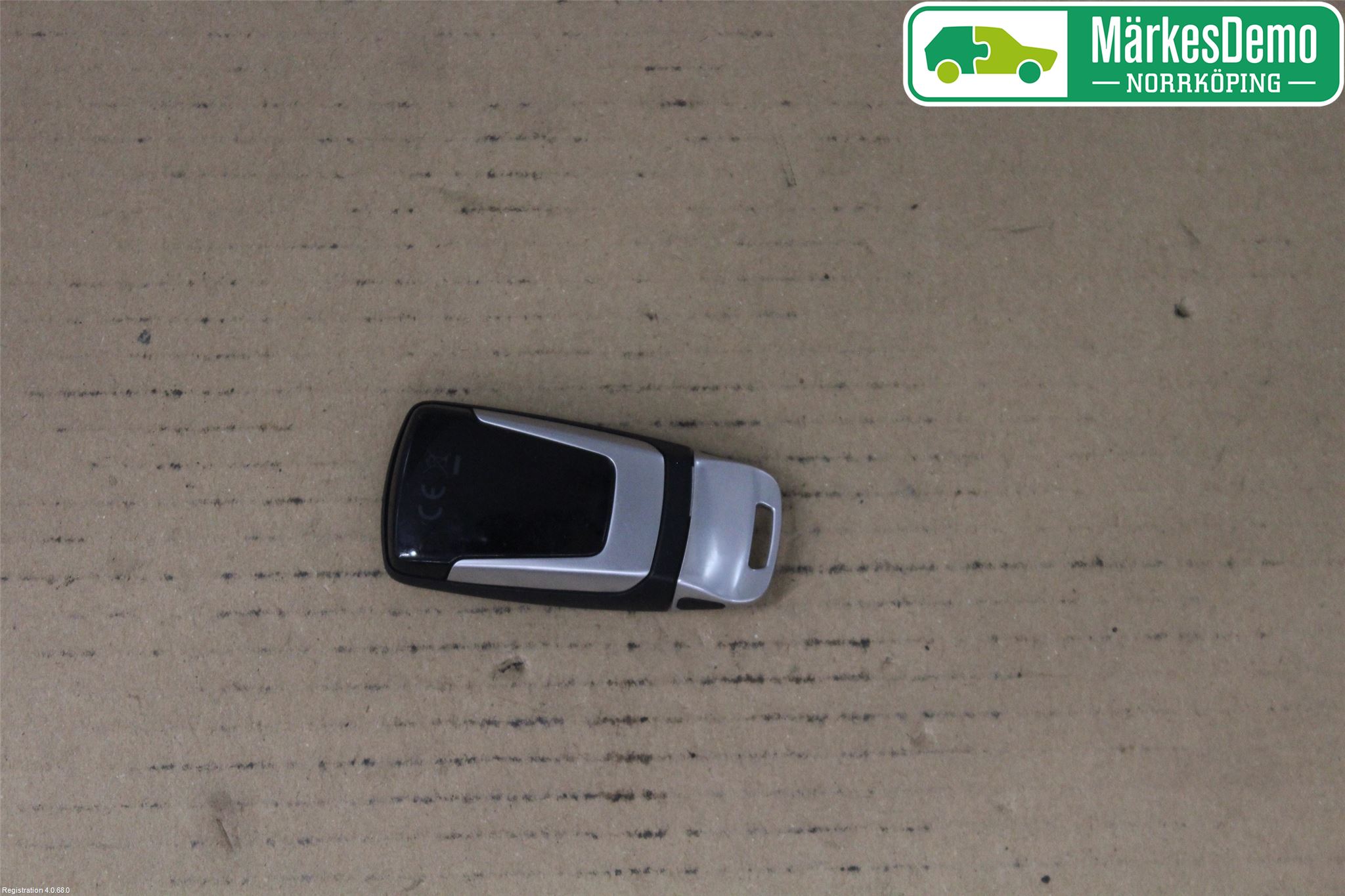 Audi A4/S4 B9 20- Fjärrkontroll Larm-Centrallås