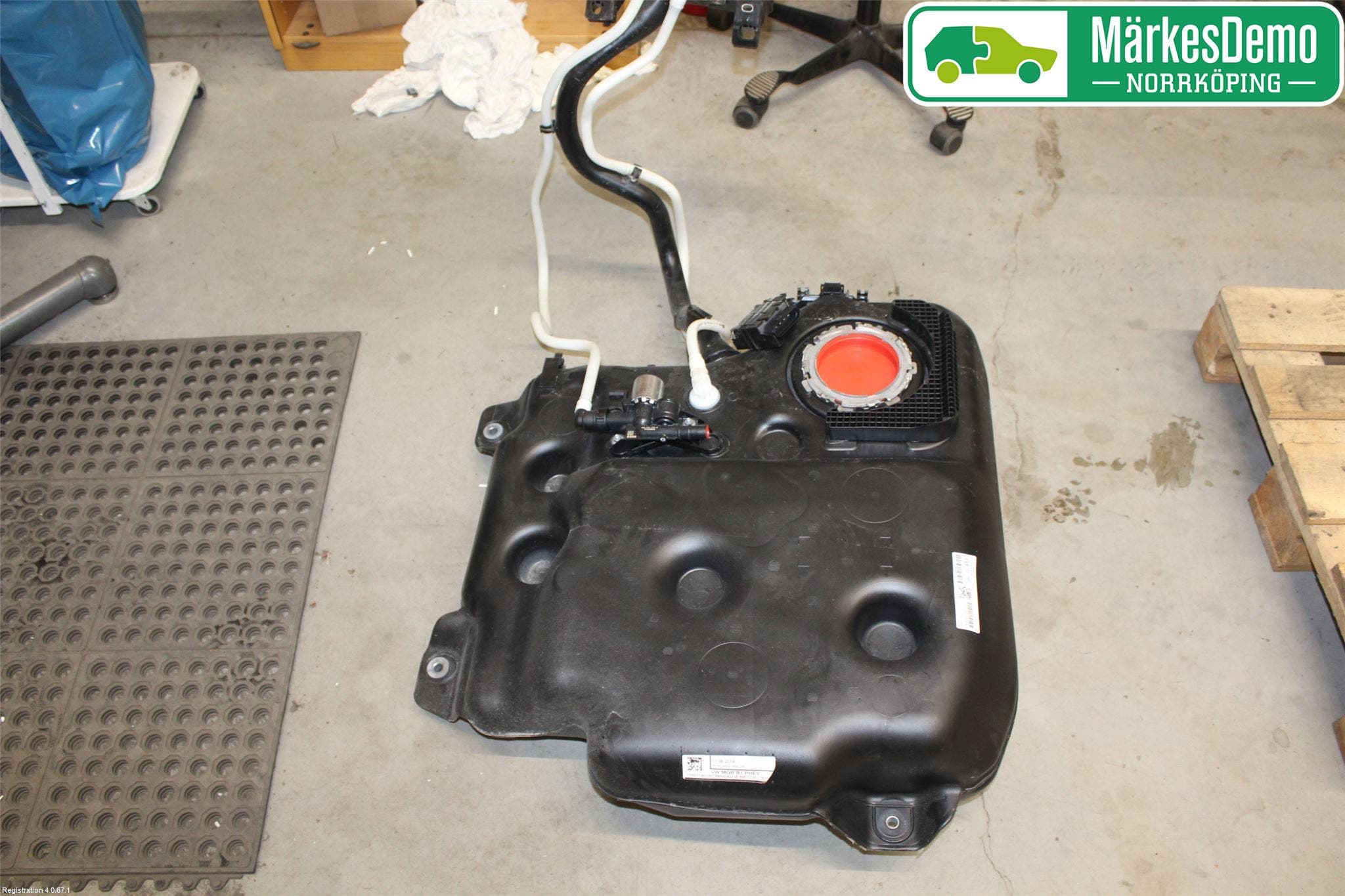 Volkswagen VW PASSAT 20-24 Bränsletank Insprutning