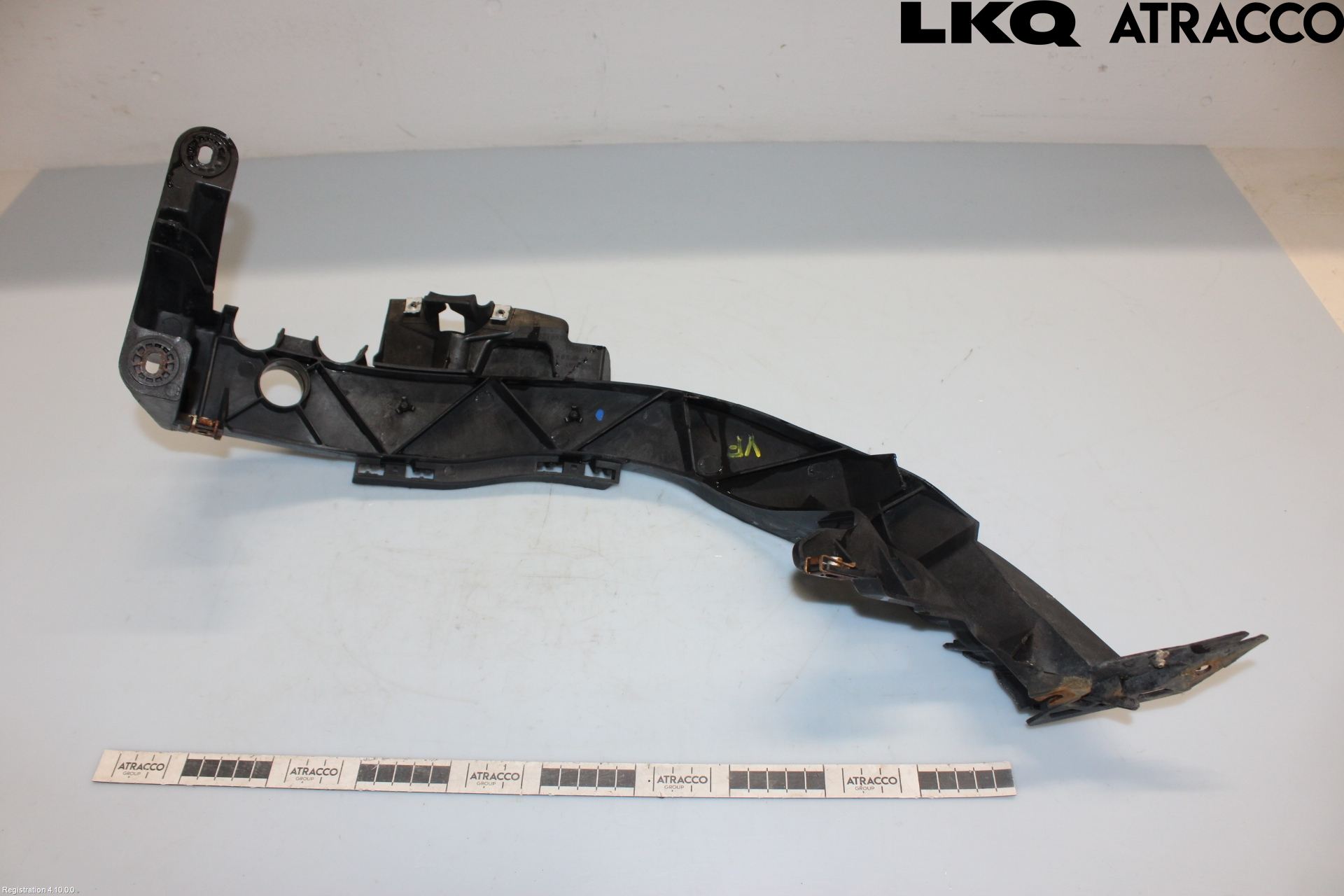 BMW 1 E87/81 5D/3D 03-11 Strålkast Fästsarg