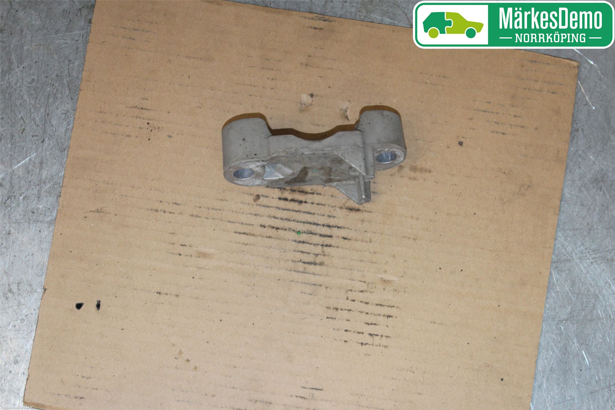 BMW 5 F10/F11/F18 09-17 Krängningshämmarfäste