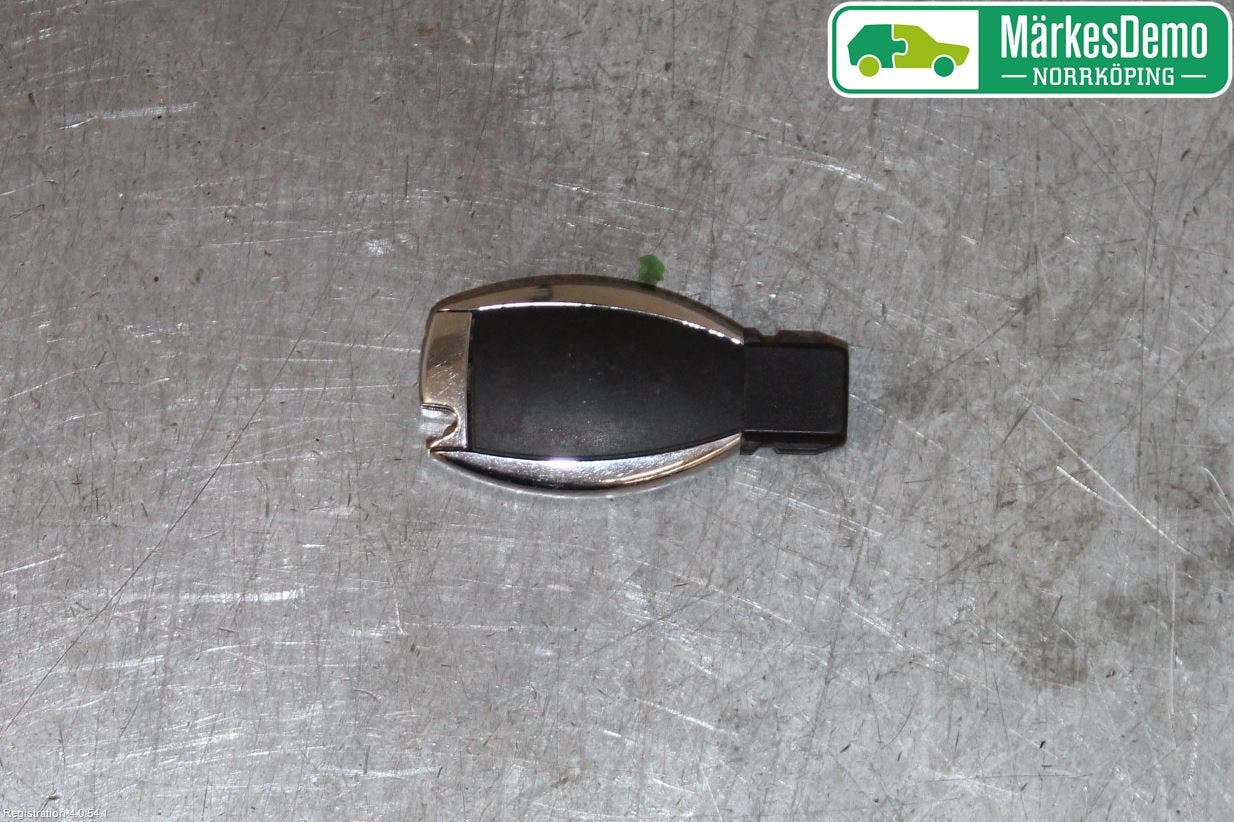 Mercedes-Benz MB GLA-KLASS (X156) 13-20 Fjärrkontroll Larm-Centrallås