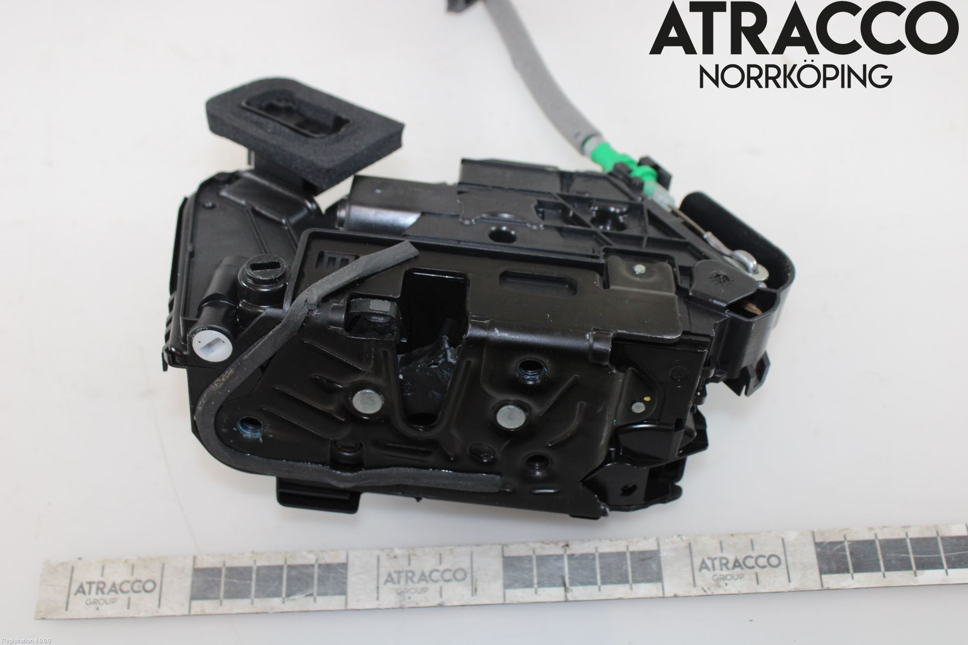 Audi Q3 F3 19- Låskista-Dörrlås