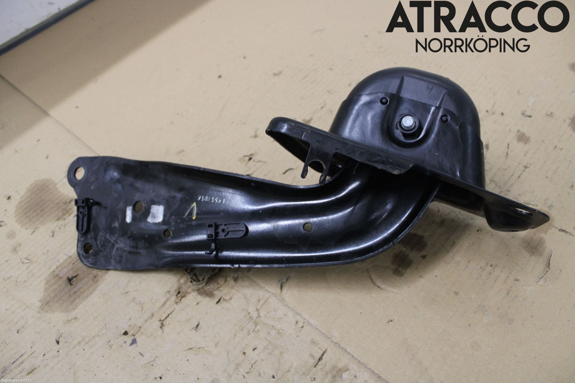 Seat LEON 13-20 Bärarm Bak Vänster