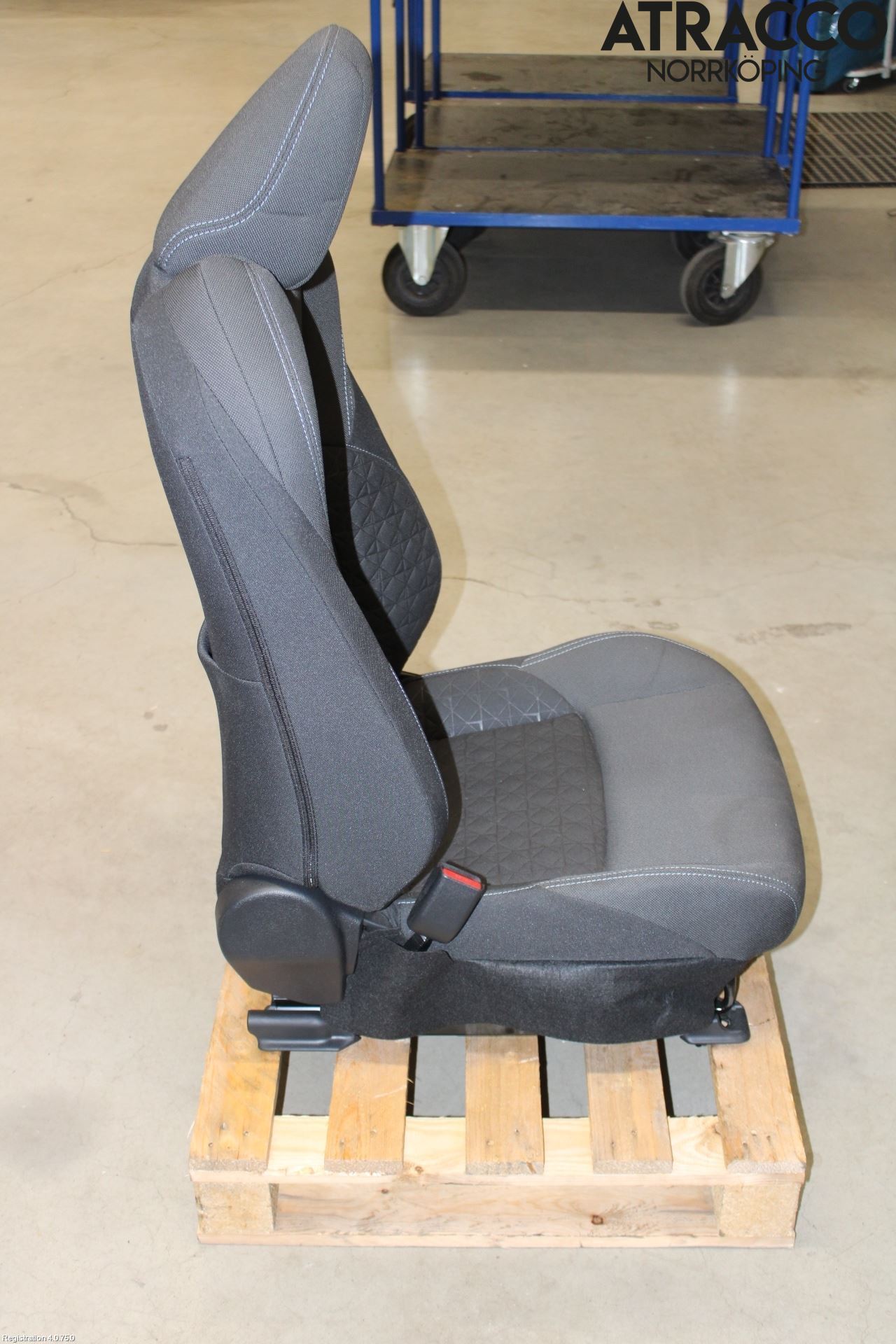 Toyota C-HR 16-23 Inredning Stol Fram Vä