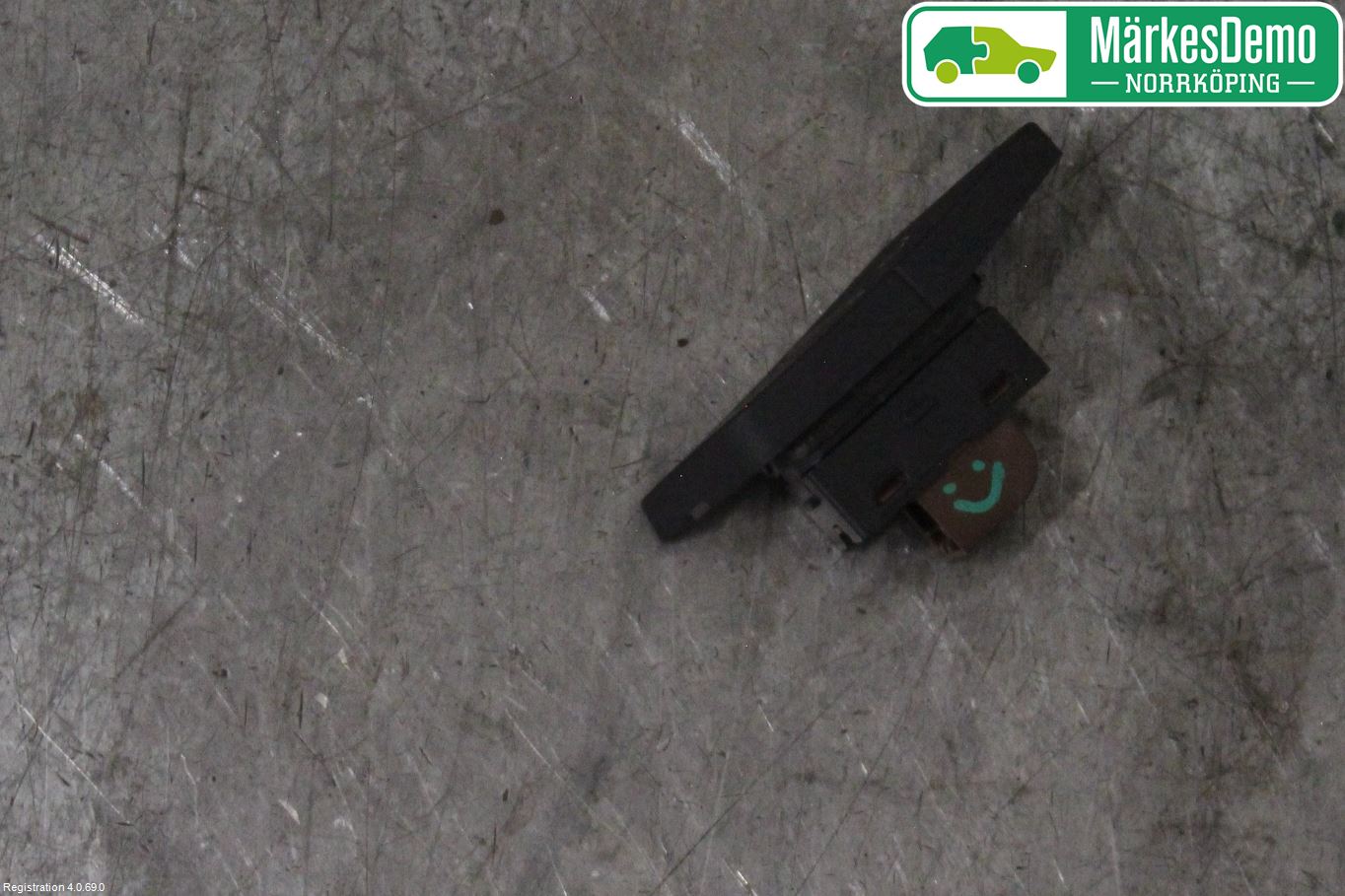 Audi Q2/SQ2 17- Strömställare Centrallås