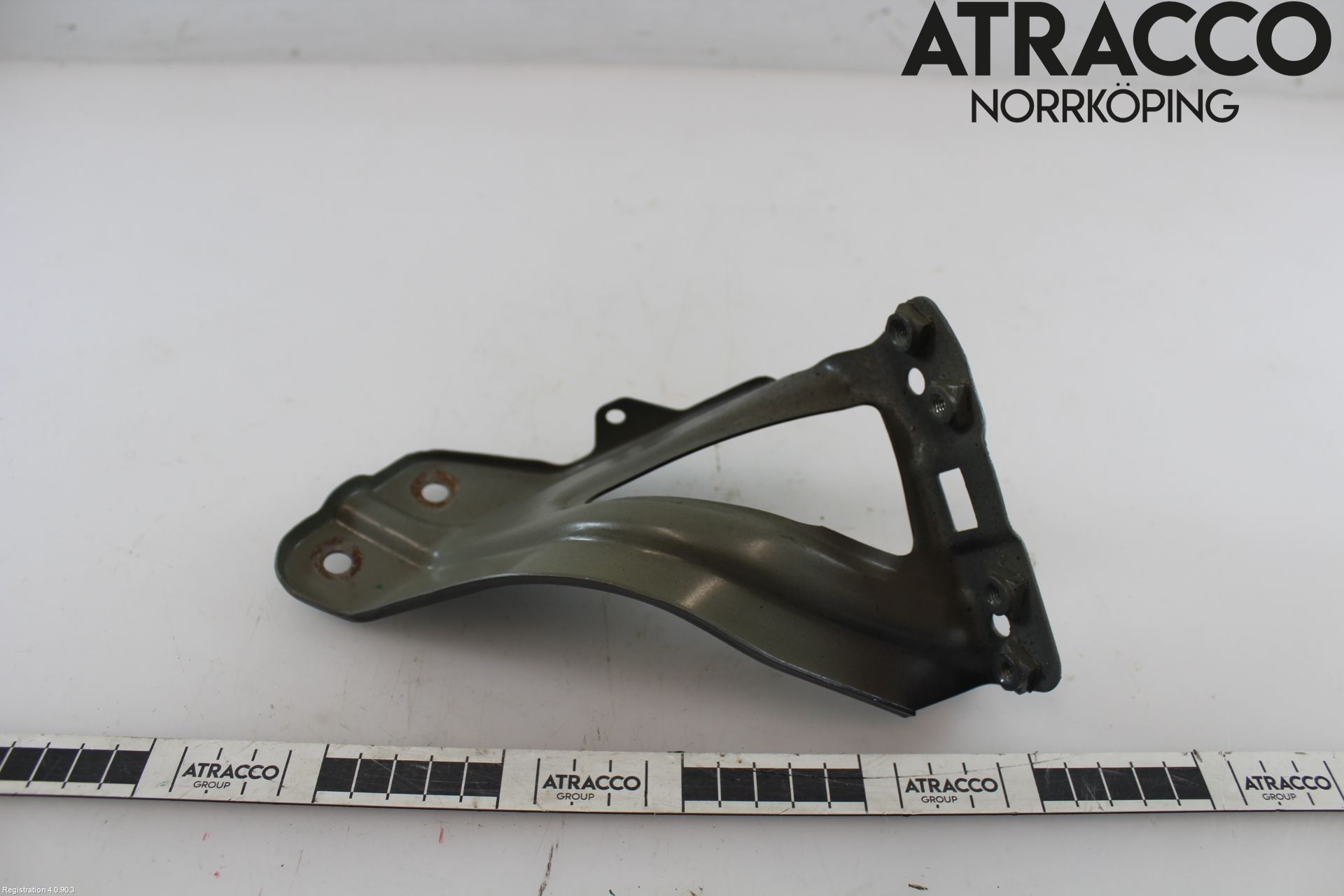 MG MARVEL R 22- Skärmfäste Fram Vä