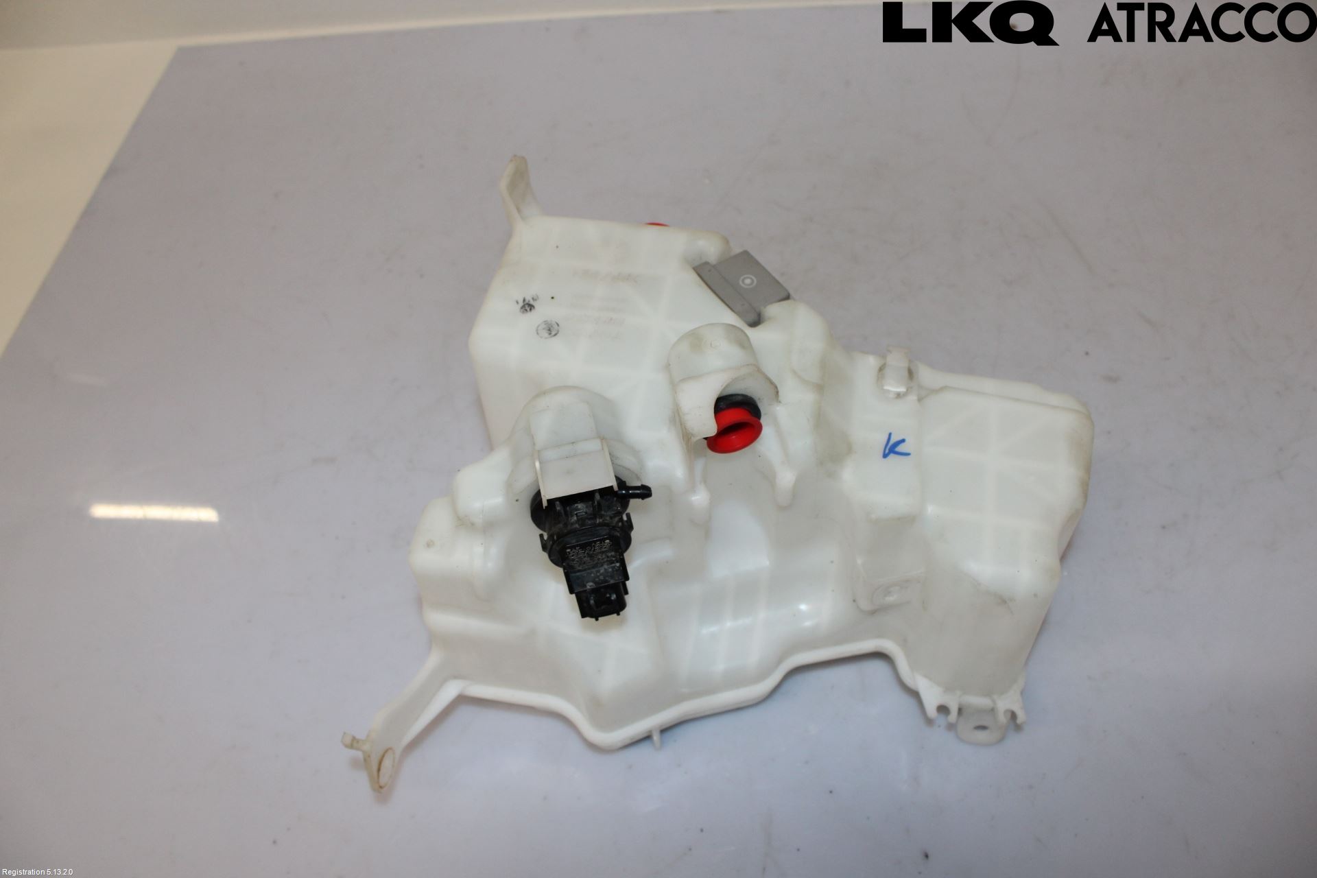 Lexus IS 250/350 14-20 Spolartank Vindruta-Strål
