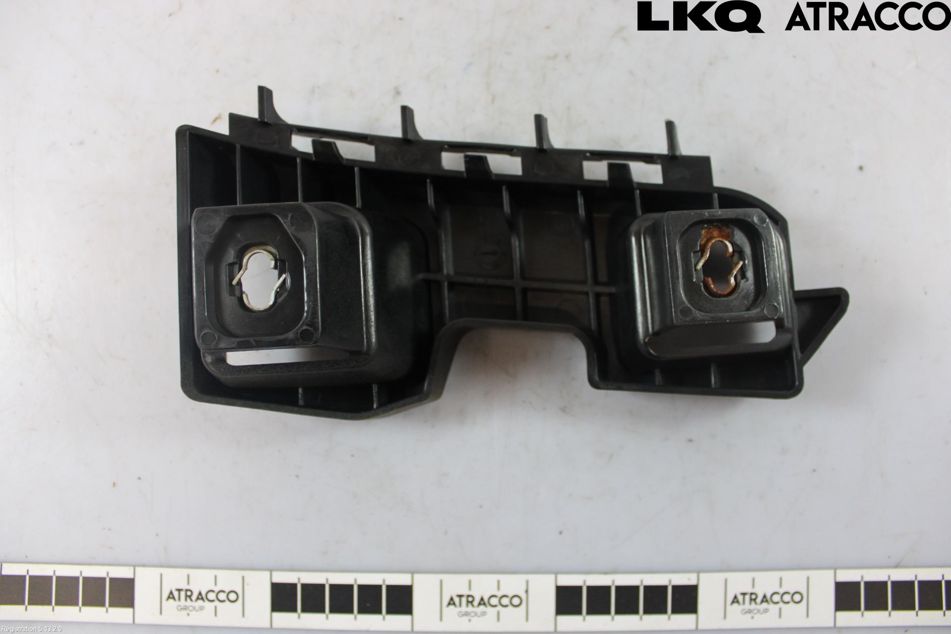 Mercedes-Benz MB C-KLASS (W204) 07-15 Stötfångarfäste Bak Hö