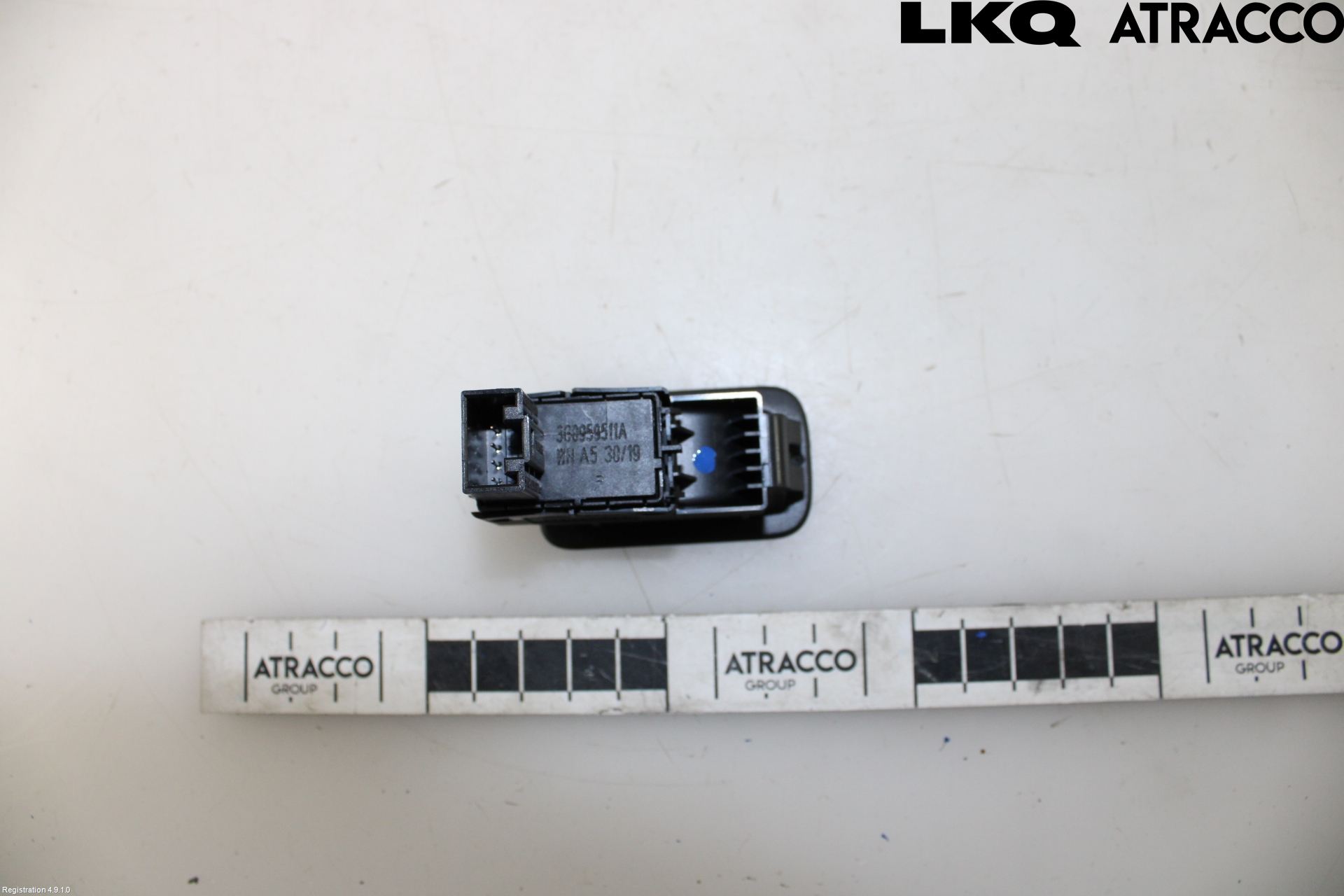 Seat ATECA 16->> Strömställare Dragkrok