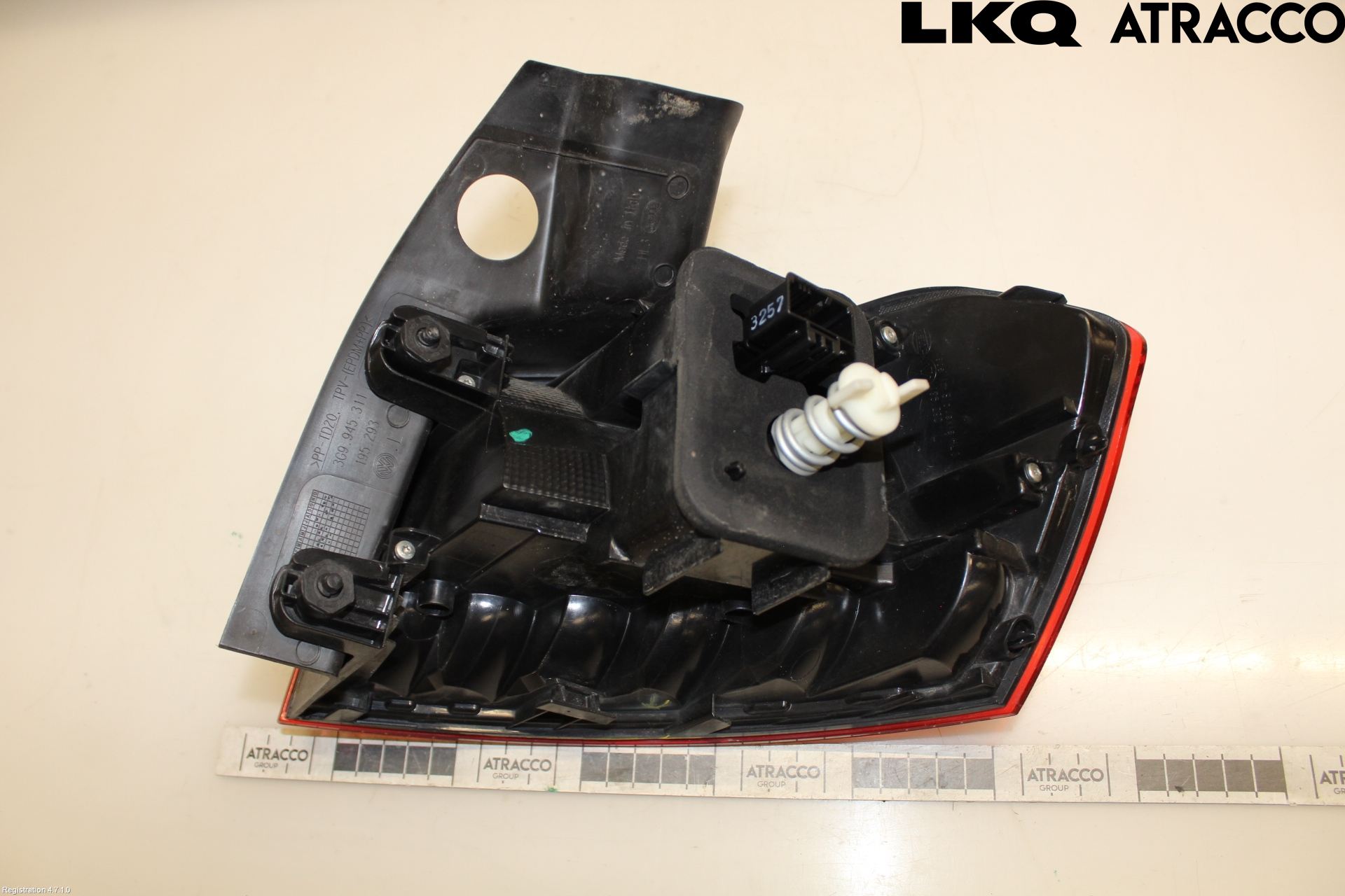 Volkswagen VW PASSAT 15-19 Bakljus Vänster