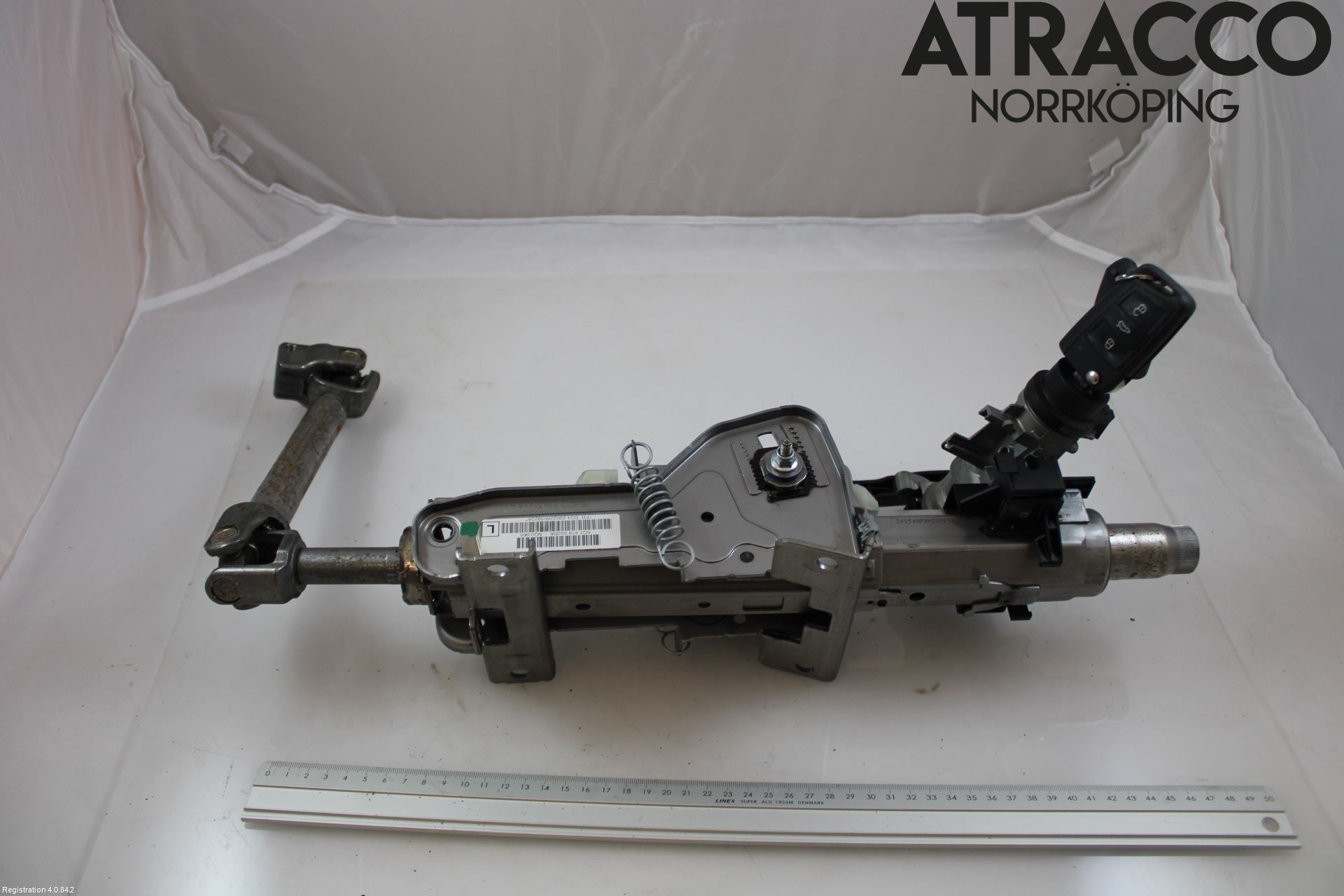 Seat LEON 13-20 Rattaxelagg Justerbart