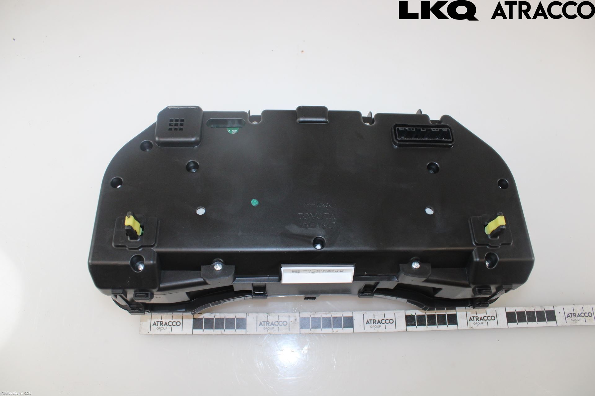 Toyota AVENSIS 09-15 Instrument Komb