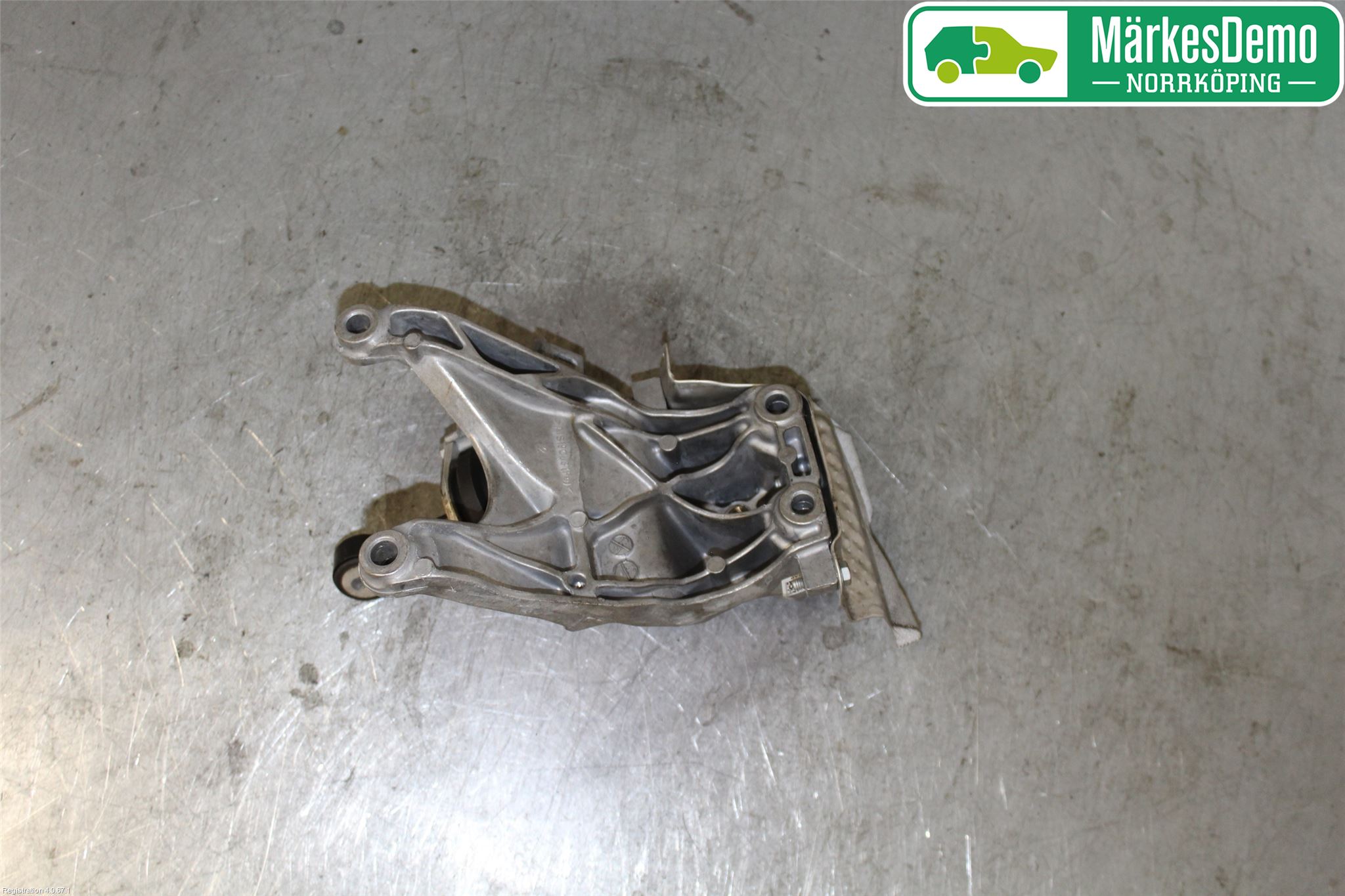 Audi A4/S4 B9 16-19 Motorfäste