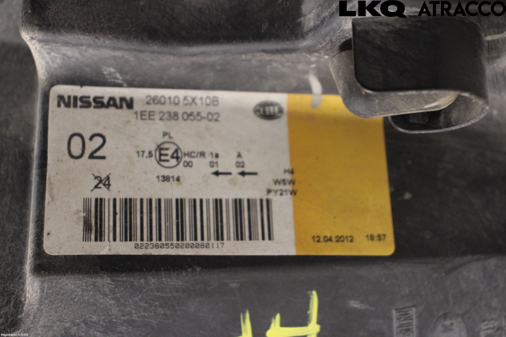 Nissan NAVARA 05-16 Strålkastare Höger