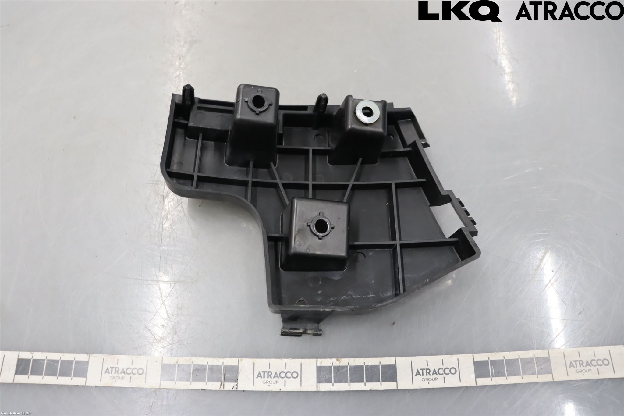 Volvo V60 11-13 Stötfångarfäste Bak Hö
