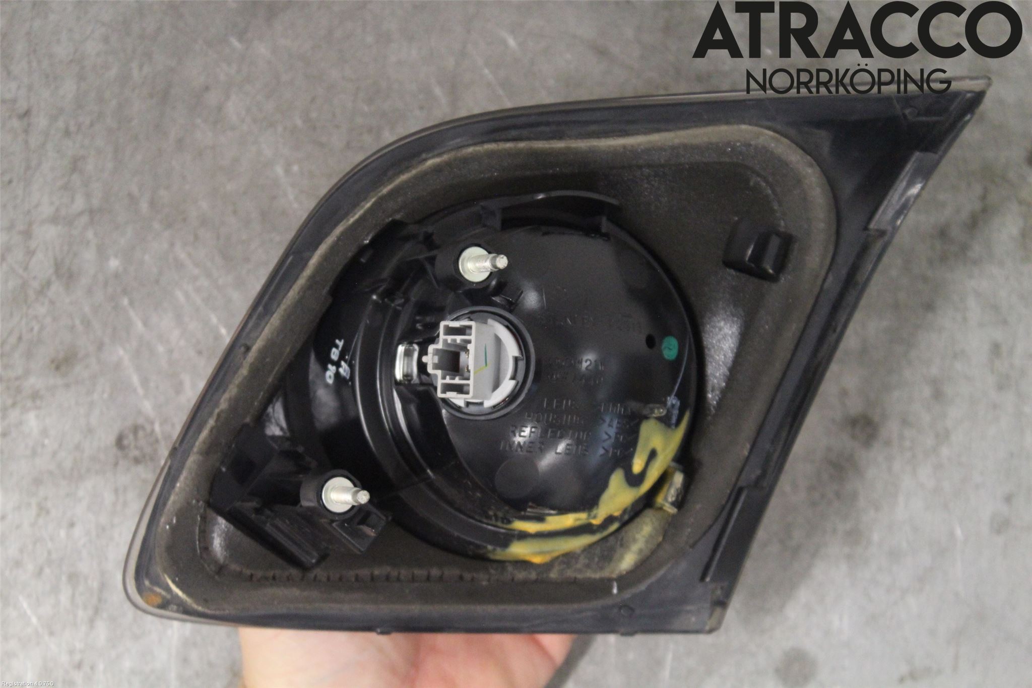 Mazda 3 I 07-08 Bakljus Lucka Vä