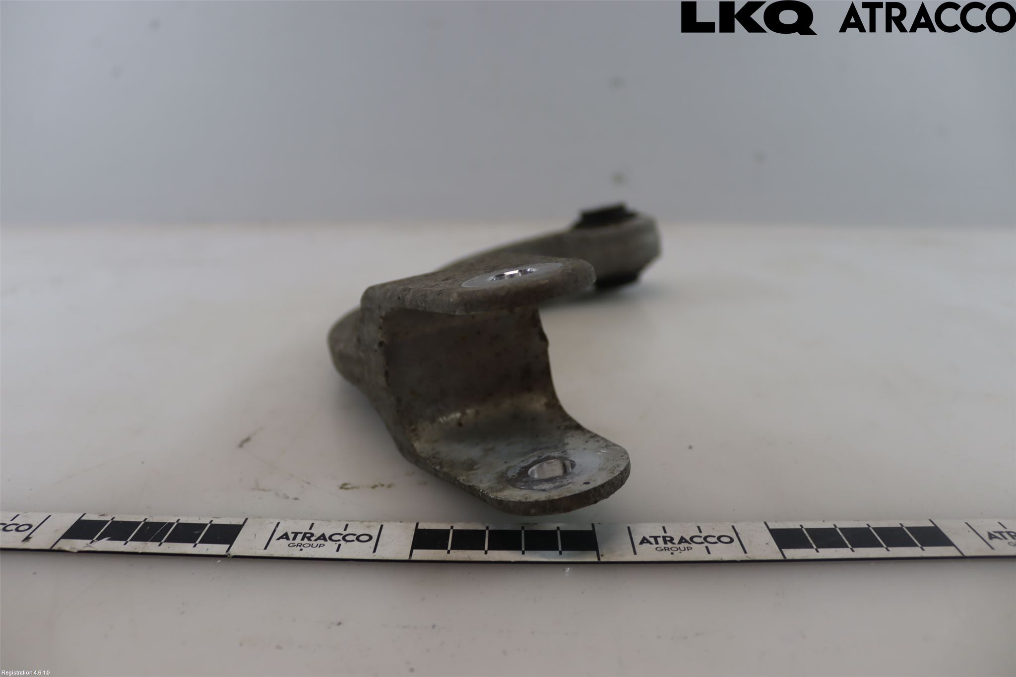 Volkswagen VW ID.4 21- Bärarm Bak Övre Höger