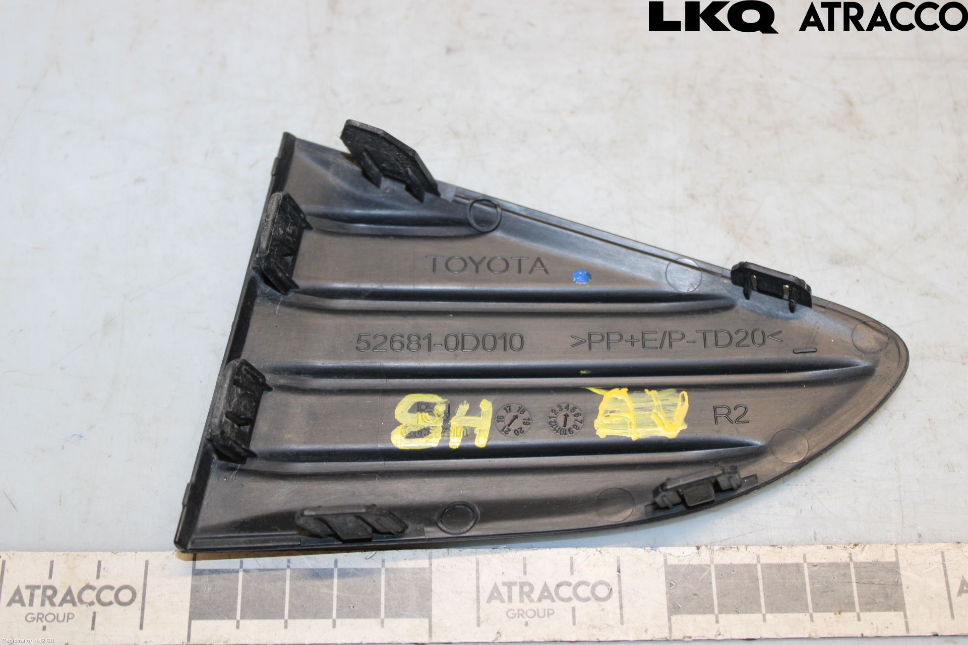 Toyota YARIS XP130 15-20 Stötfångardel Bak Hö
