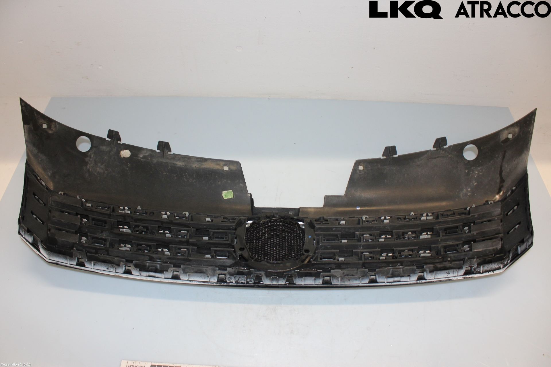 Volkswagen VW PASSAT 11-14 Grill Komp