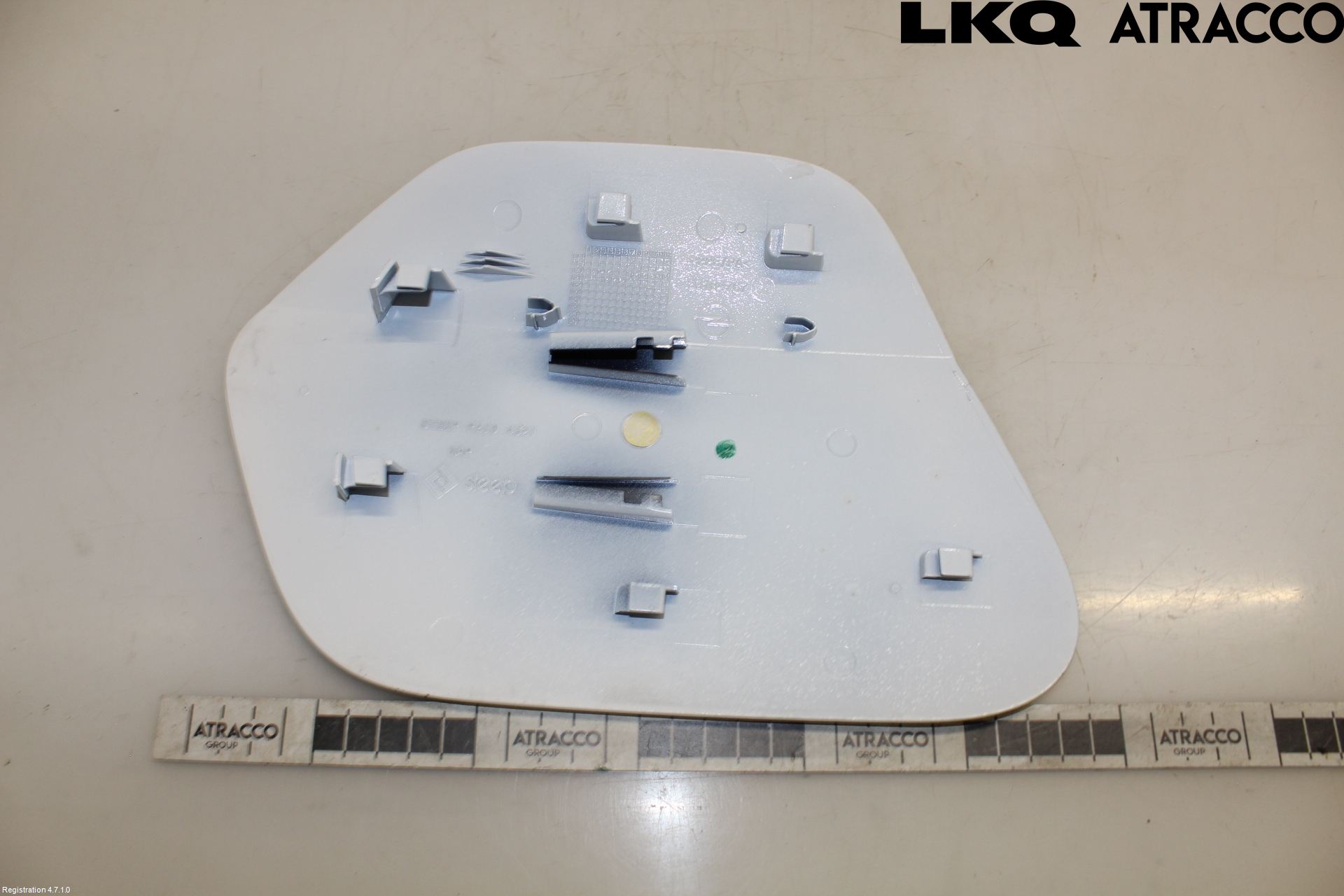 Opel CORSA F, CORSA-E 20- Tanklucka