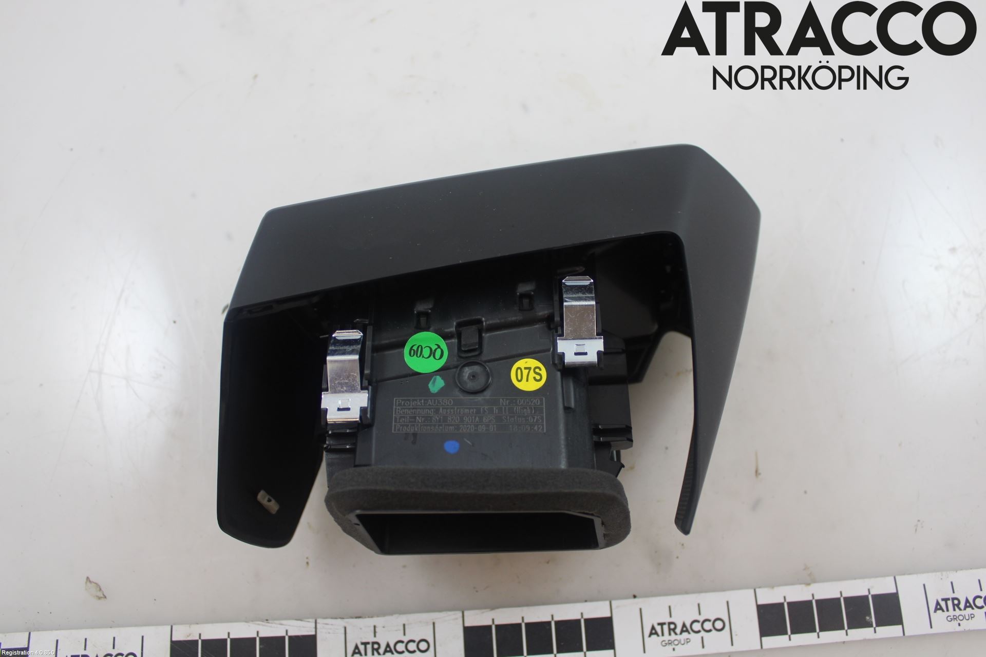 Audi A3/S3 8Y 21- Defrosterkanal-Munstycke