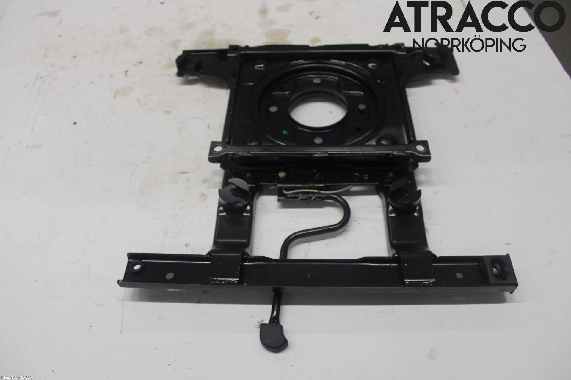 Mercedes-Benz MB VITO/V-KLASS (W640,W447,W448) 14- Inredning Stolsunderrede