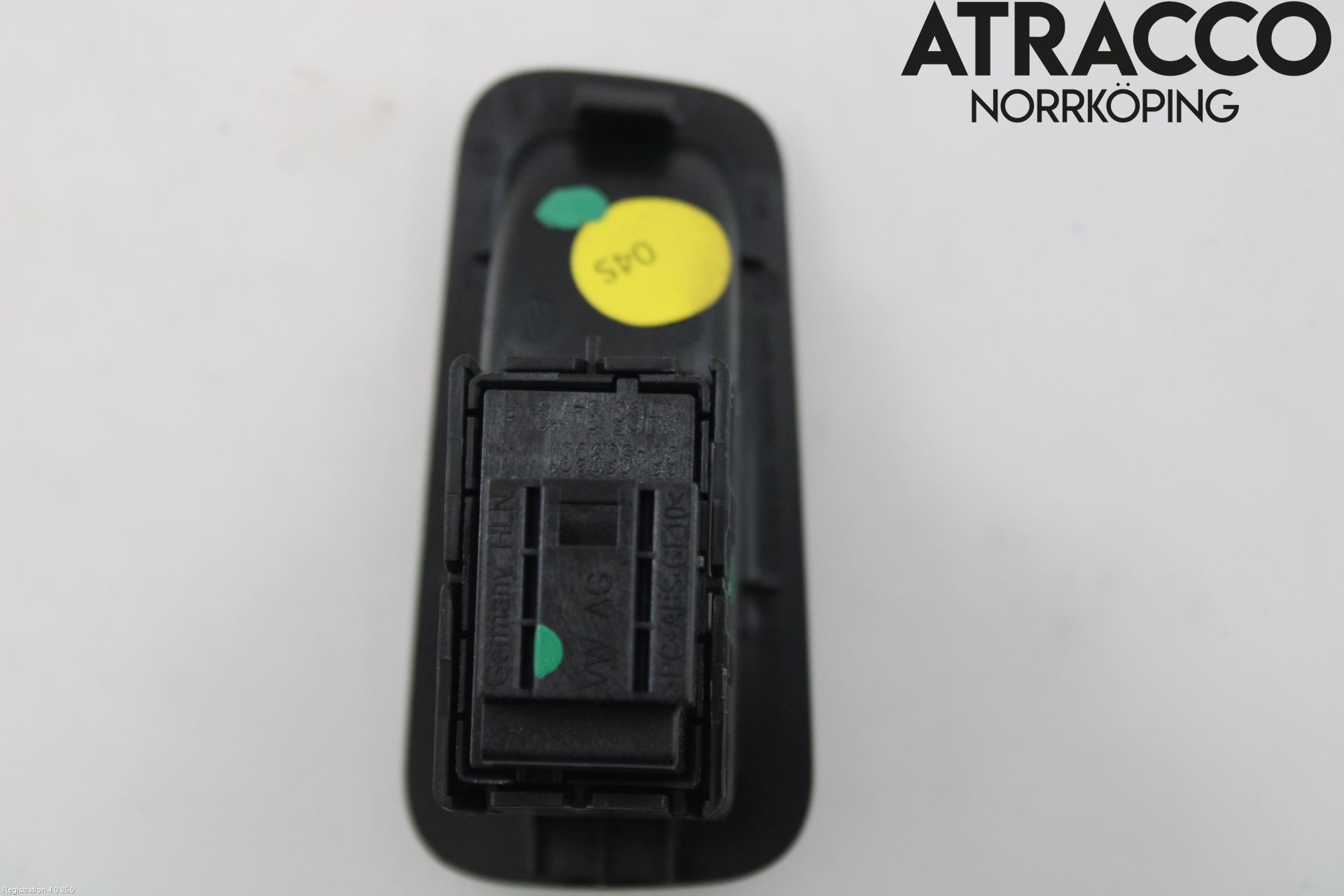 Skoda KAMIQ 20- Strömställare Baklucka