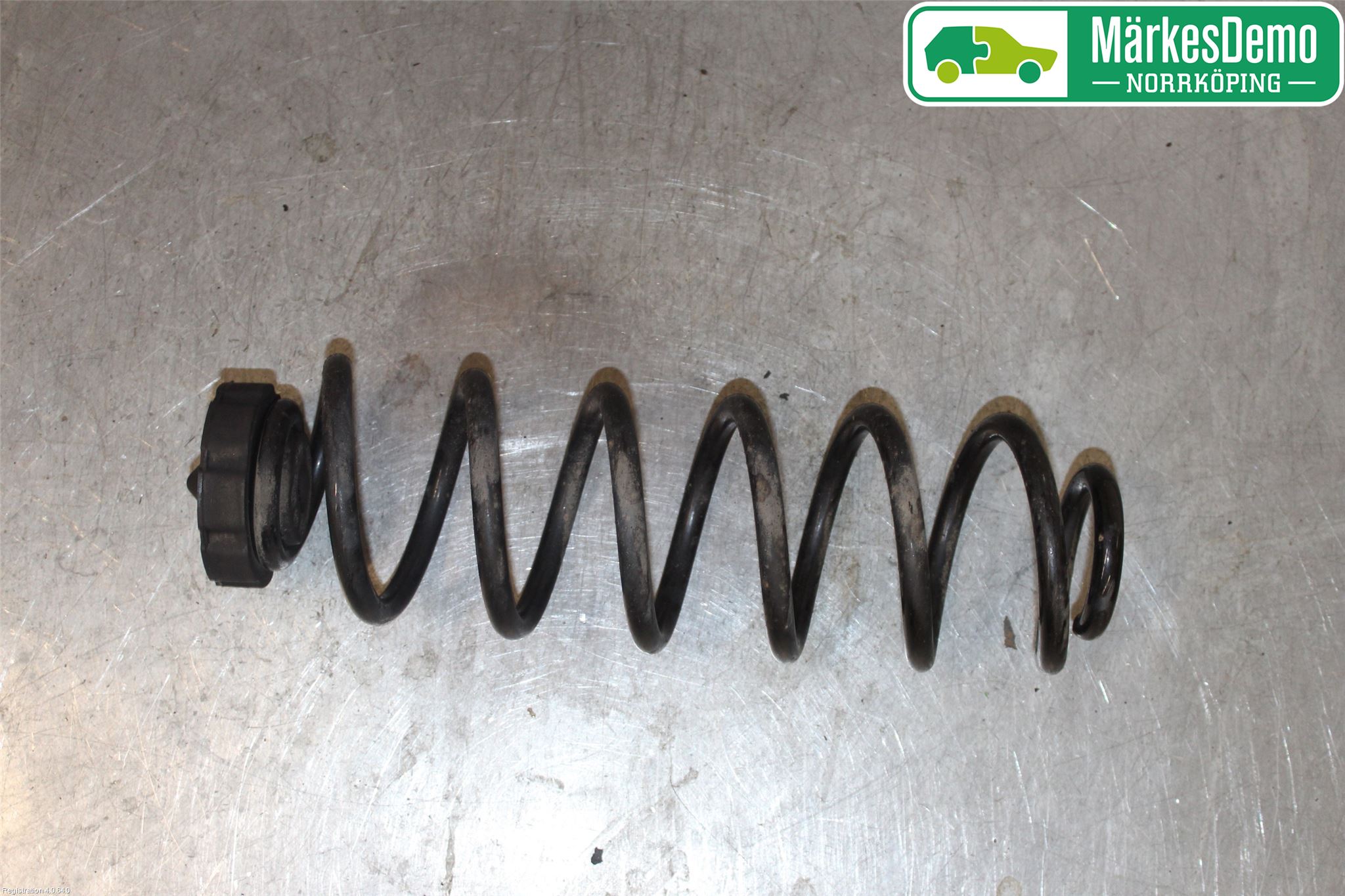 Audi Q5 09-16 Fjäder Bak