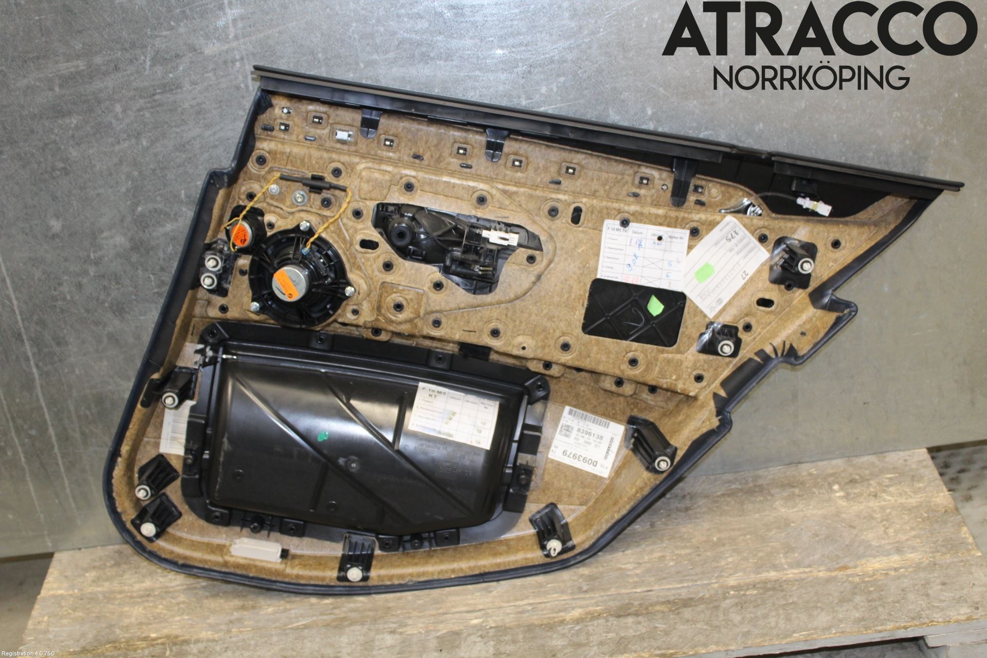 BMW 5 F10/F11/F18 09-17 Dörrklädsel Vä