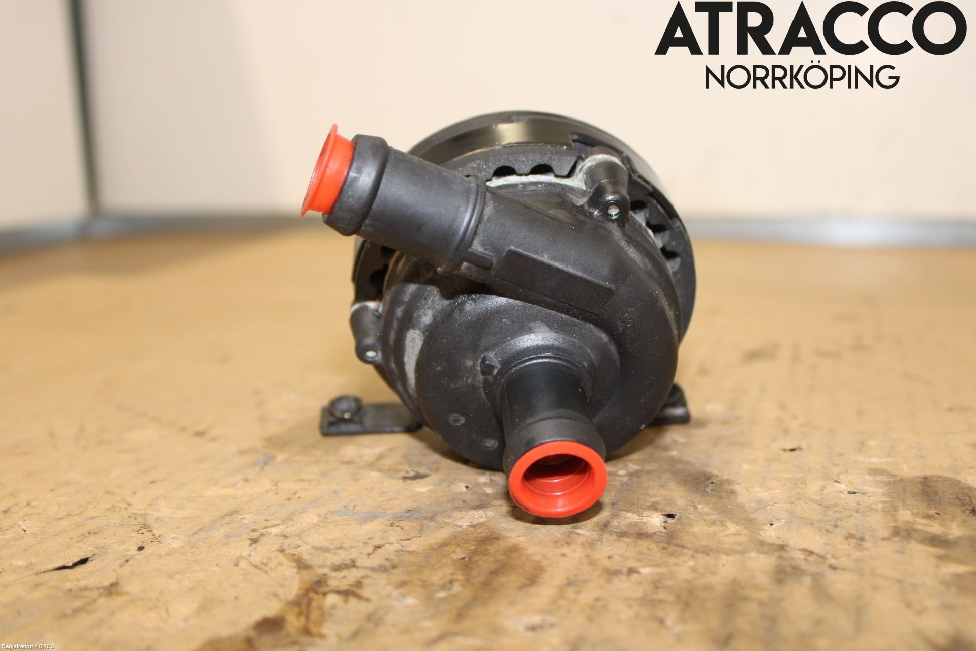 Jaguar I-PACE 18- Vattenpump