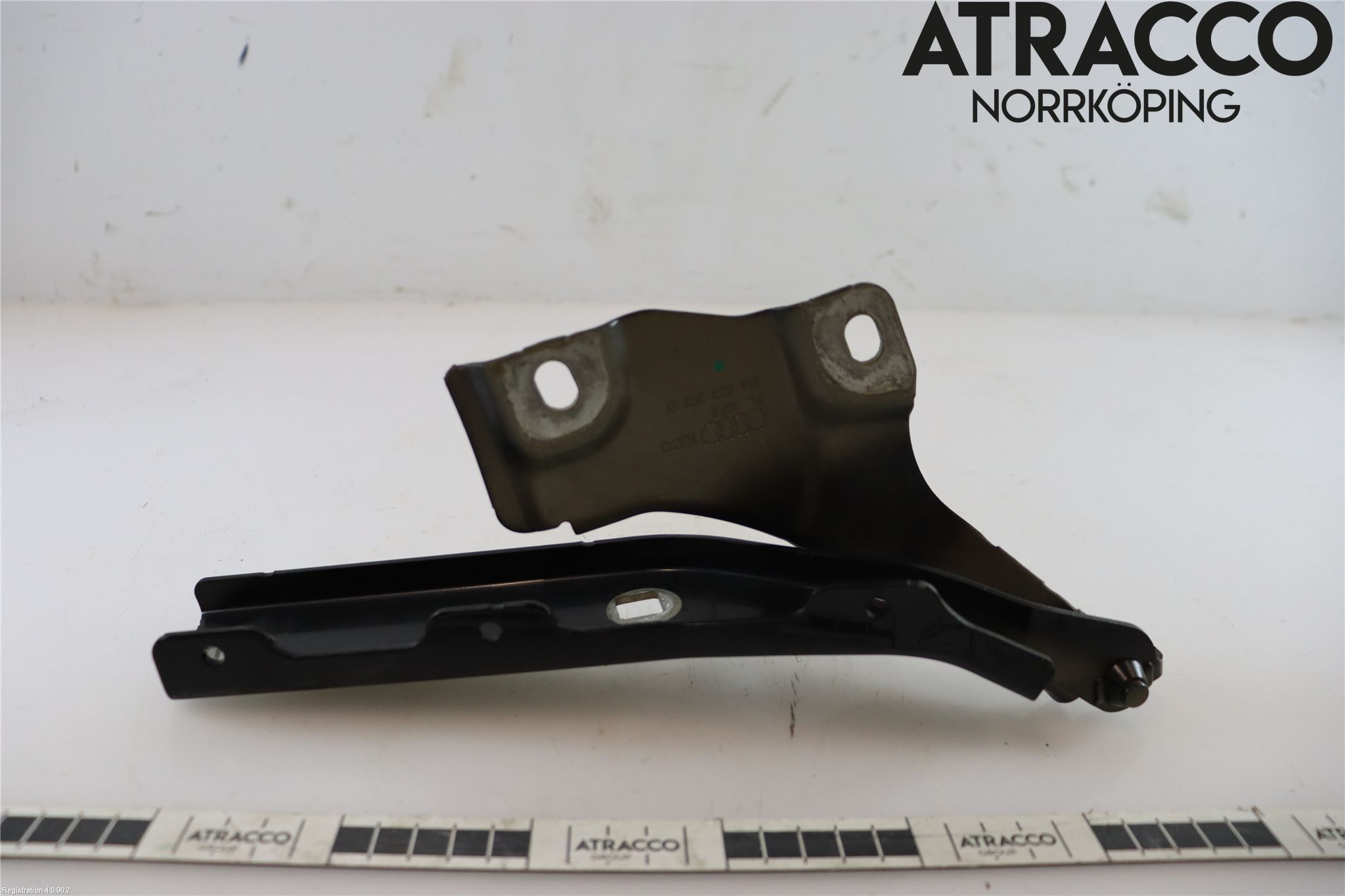 Audi Q2/SQ2 17- Huvgångjärn