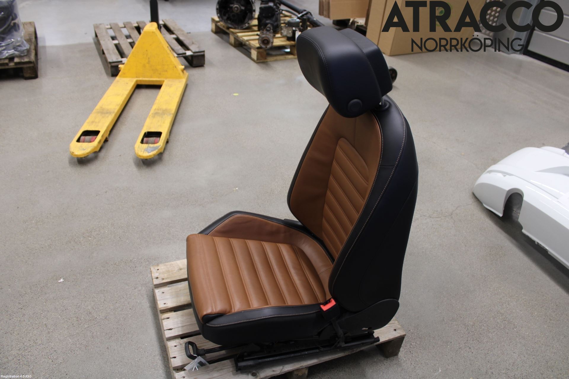 Volkswagen VW PASSAT 11-14 Inredning Stol Fram Hö