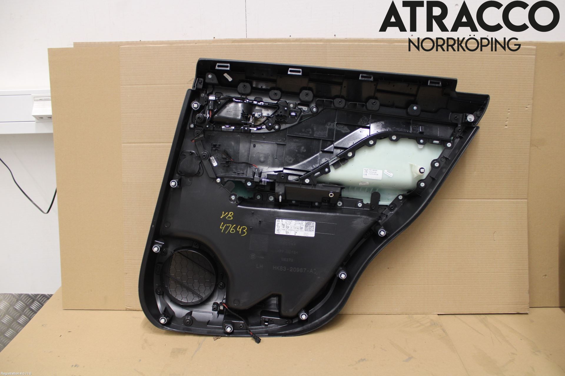 Jaguar F-PACE Dörrklädsel Vä