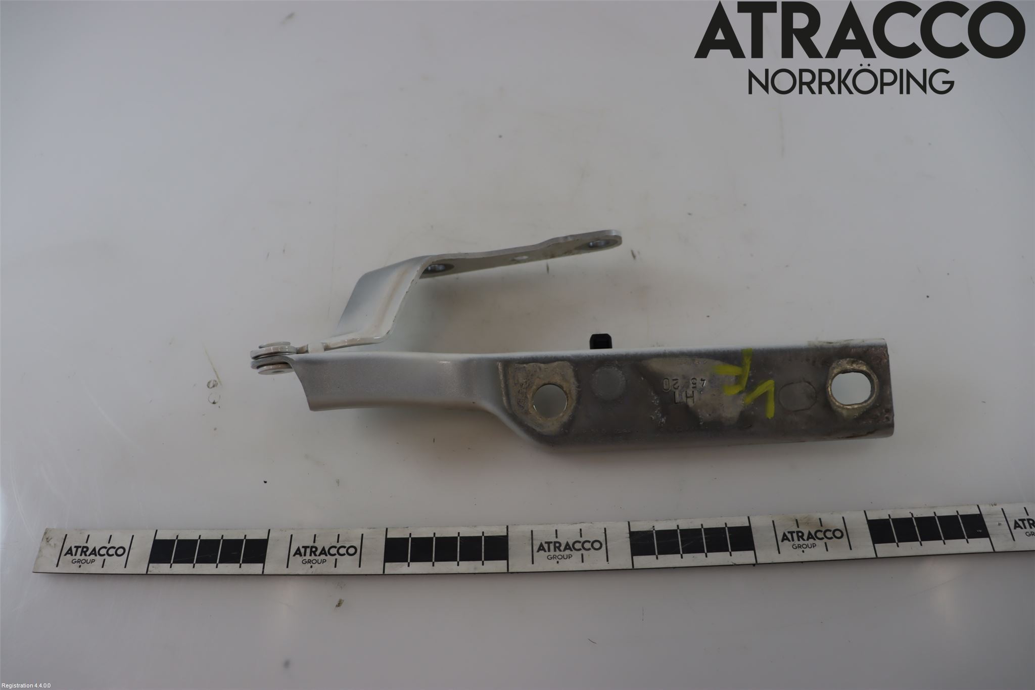 Seat LEON 20- Huvgångjärn