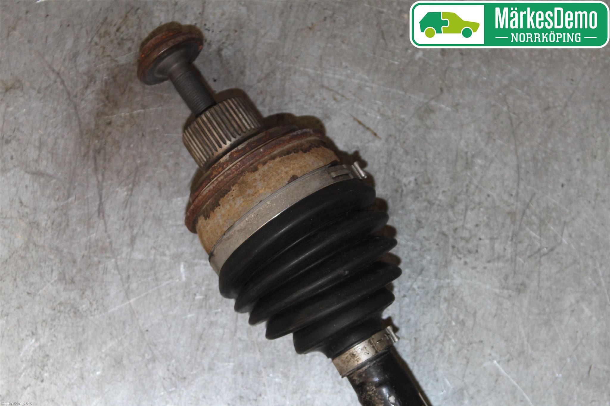 Audi A6 F2/C8 19- Drivaxel Fram Vänster