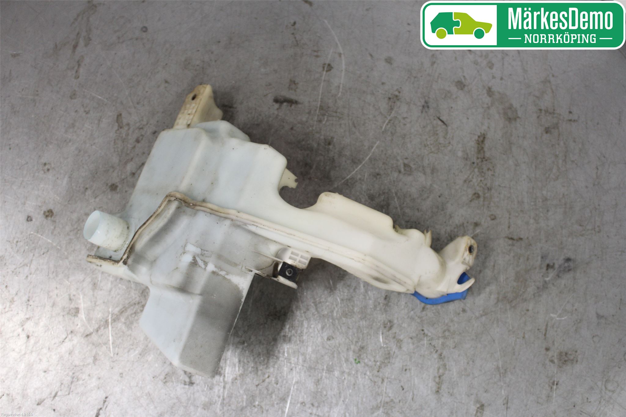 Volkswagen VW PASSAT 05-11 Spolartank Vindruta-Strål