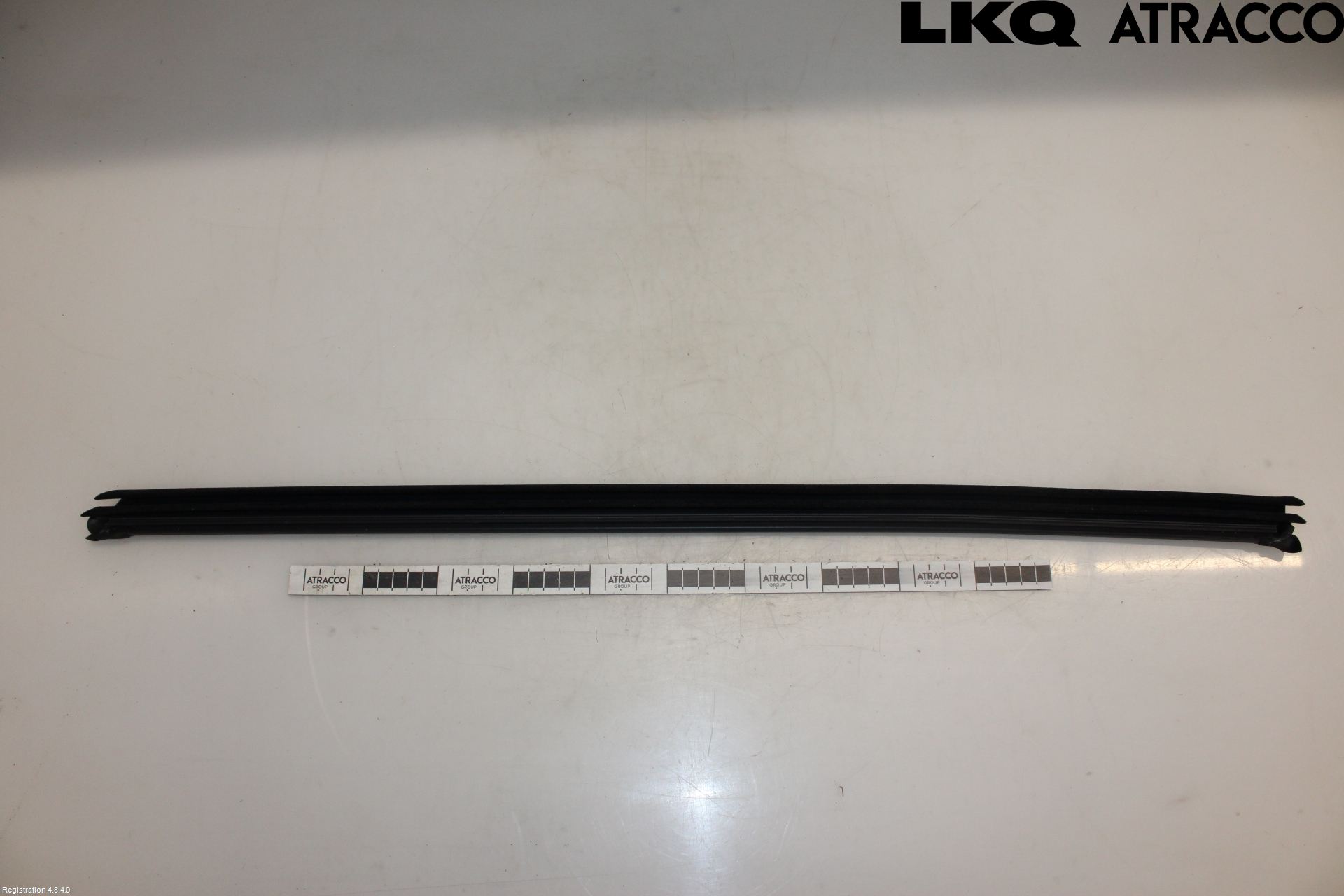 Volkswagen VW PASSAT 24- Dörr Dekorlist Fram Vä